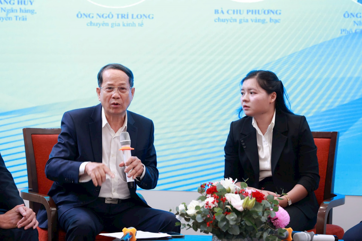 Cẩn trọng khi “lướt sóng” vàng, bạc Cẩn trọng khi “lướt sóng” vàng, bạc