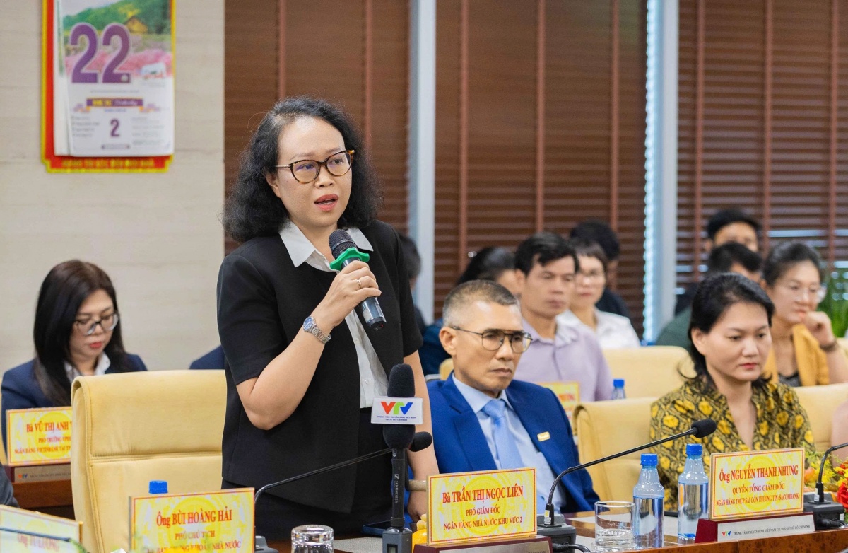 undefined Ngân hàng Nhà nước chỉ thị các tổ chức tín dụng thường xuyên hướng dẫn người dùng dịch vụ ngân hàng đảm bảo an toàn