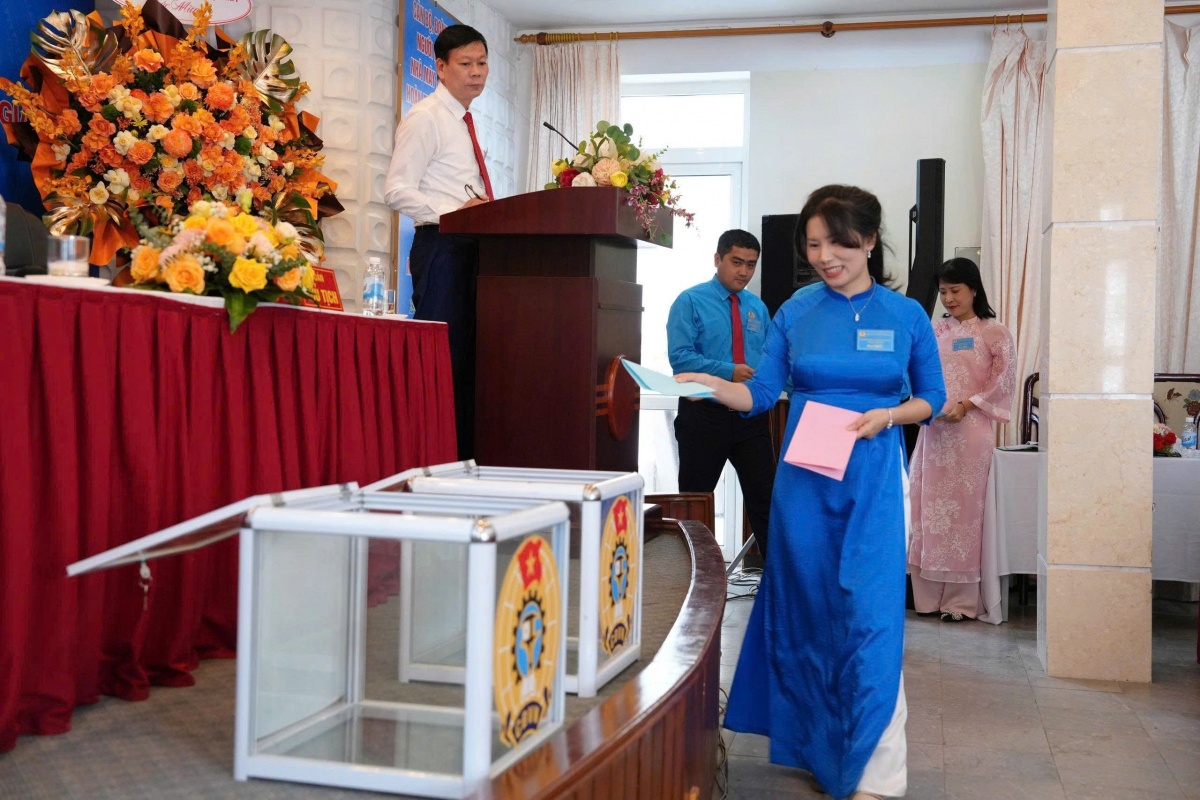 Bỏ phiếu tại Đại hội Bỏ phiếu tại Đại hội