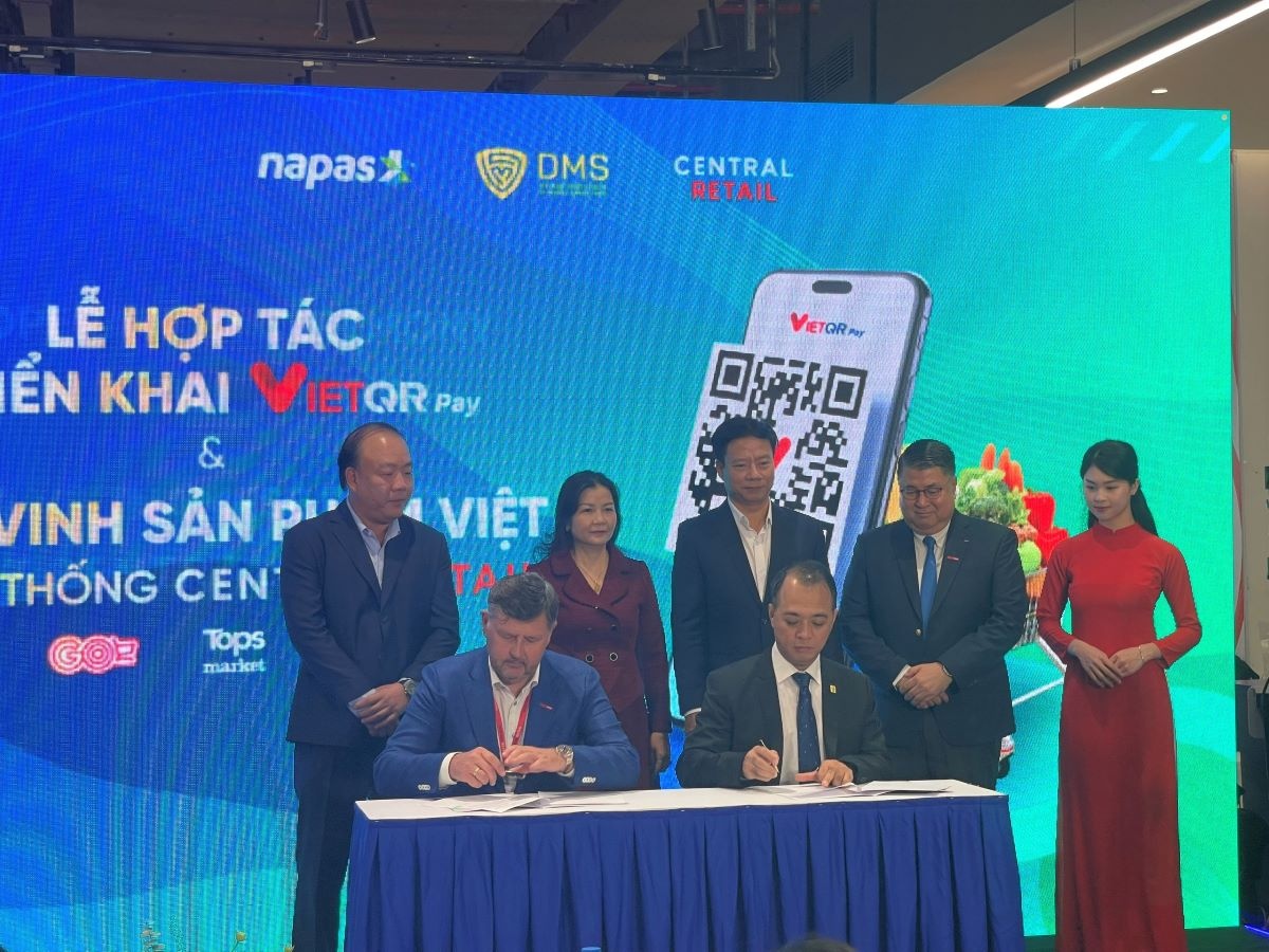 Napas – Central Retail hợp tác chiến lược mở rộng hệ sinh thái thanh toán không tiền mặt