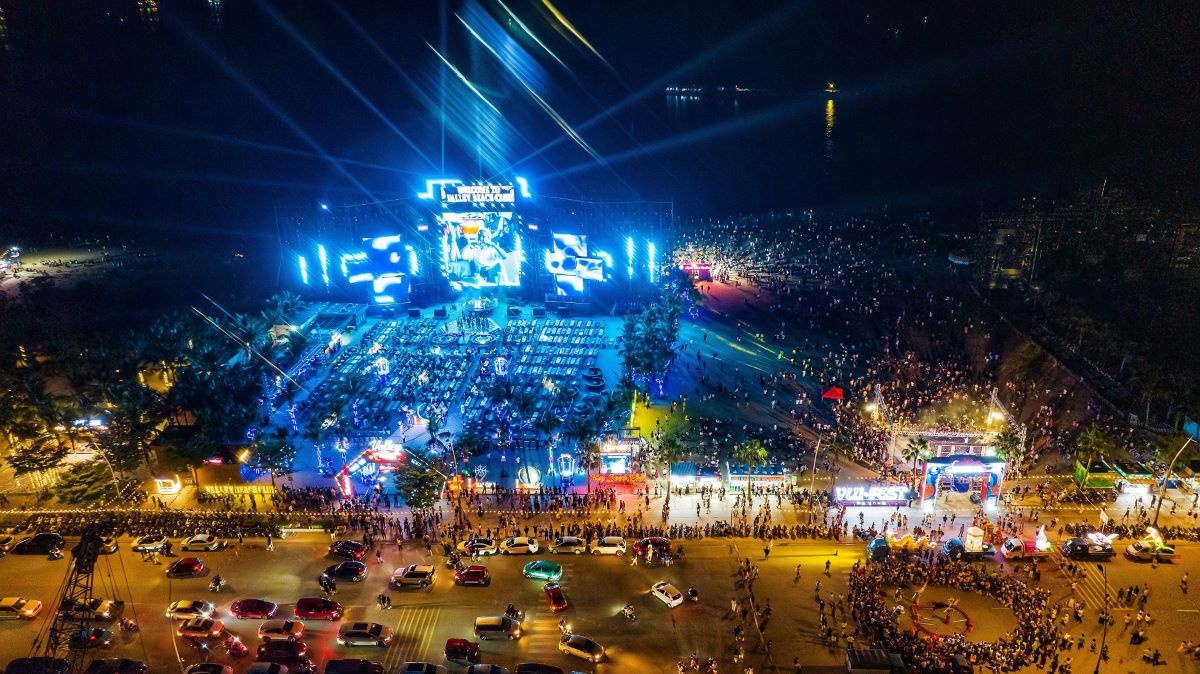 Sự xuất hiện của Sun Elite City góp phần “vẽ lại” diện mạo Bãi Cháy. Ảnh: Ánh Dương Sự xuất hiện của Sun Elite City góp phần “vẽ lại” diện mạo Bãi Cháy. Ảnh: Ánh Dương