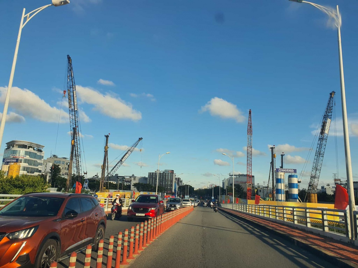 Các chuyên gia khuyến cáo, cần giữ cái đầu lạnh trước những diễn biến bất thường của thị trường bất động sản Các chuyên gia khuyến cáo, cần giữ cái đầu lạnh trước những diễn biến bất thường của thị trường bất động sản