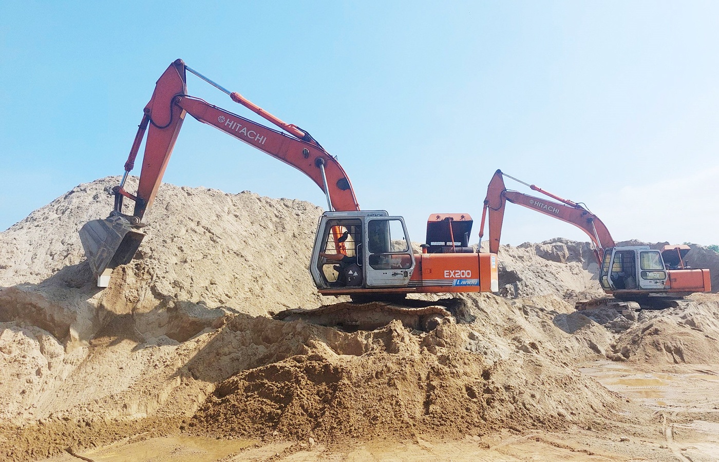 UBND Thành phố Hà Nội quyết định không đấu giá quyền khai thác khoáng sản tại 3 mỏ cát Cổ Đô, Thanh Chiểu, Liên Mạc UBND Thành phố Hà Nội quyết định không đấu giá quyền khai thác khoáng sản tại 3 mỏ cát Cổ Đô, Thanh Chiểu, Liên Mạc