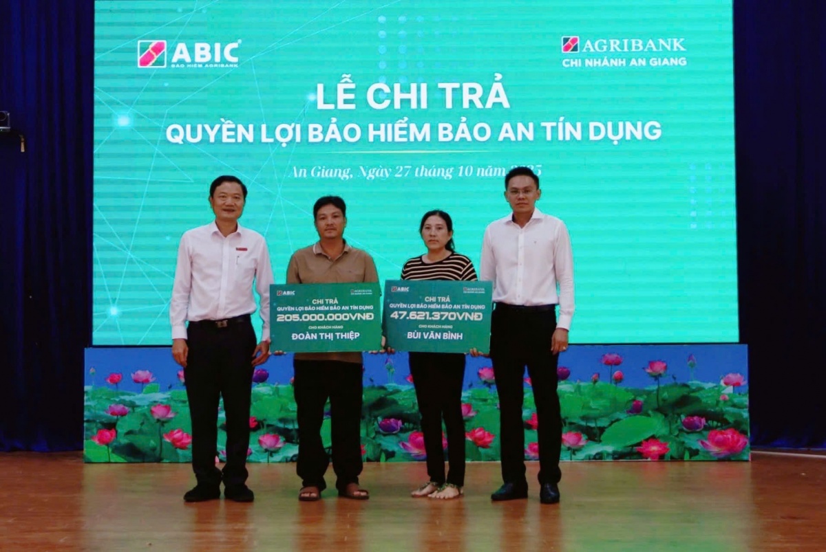 ABIC chi trả gần 62 triệu đồng bảo hiểm cây lúa cho nông dân xã An Phú ABIC chi trả gần 62 triệu đồng bảo hiểm cây lúa cho nông dân xã An Phú