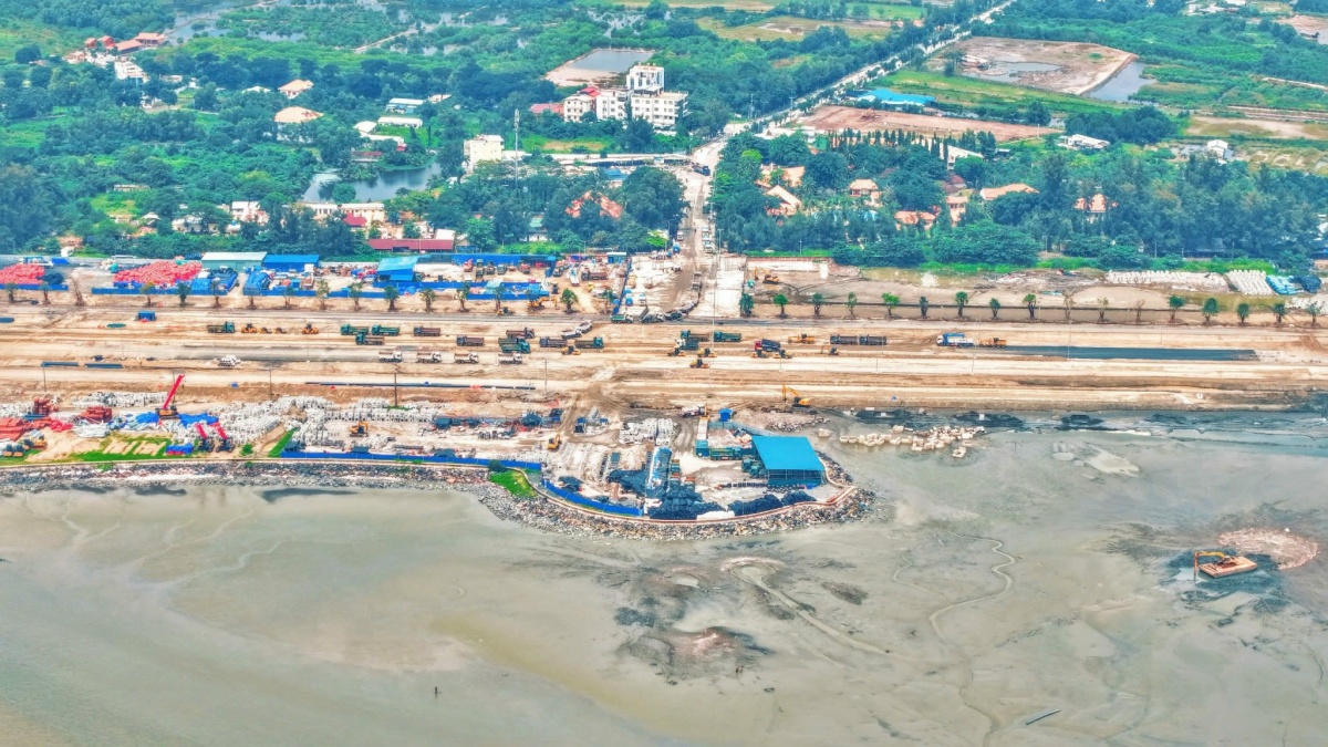 Công nghệ K-DPM giúp hạn chế phát thải gián tiếp từ quá trình vận chuyển, giảm ô nhiễm mùi và nước rò rỉ ra môi trường xung quanh Công nghệ K-DPM giúp hạn chế phát thải gián tiếp từ quá trình vận chuyển, giảm ô nhiễm mùi và nước rò rỉ ra môi trường xung quanh