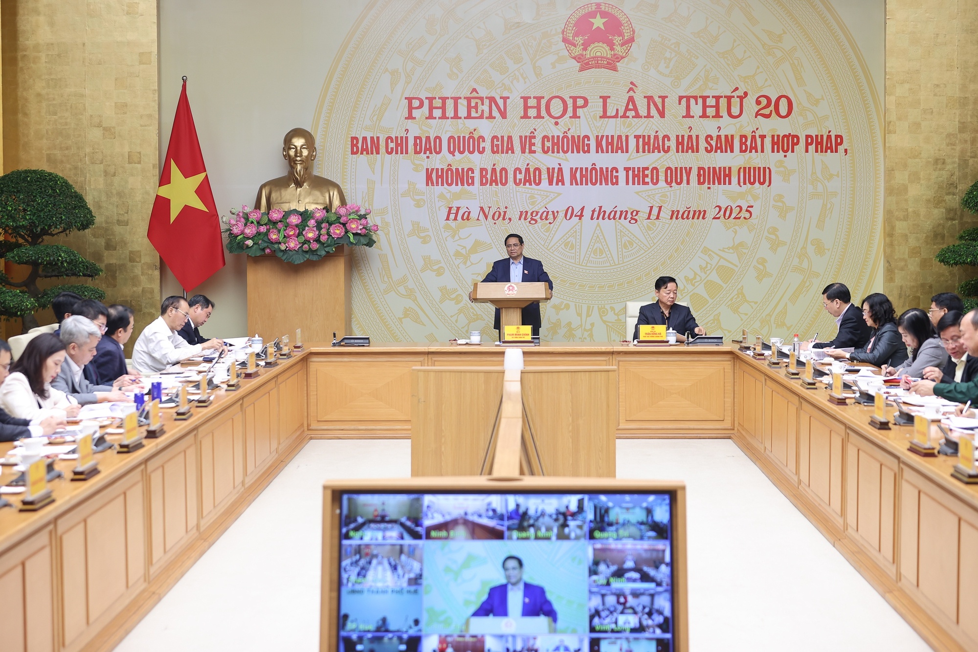 Thủ tướng chủ trì phiên họp - Ảnh: VGP/Nhật Bắc Thủ tướng chủ trì phiên họp - Ảnh: VGP/Nhật Bắc