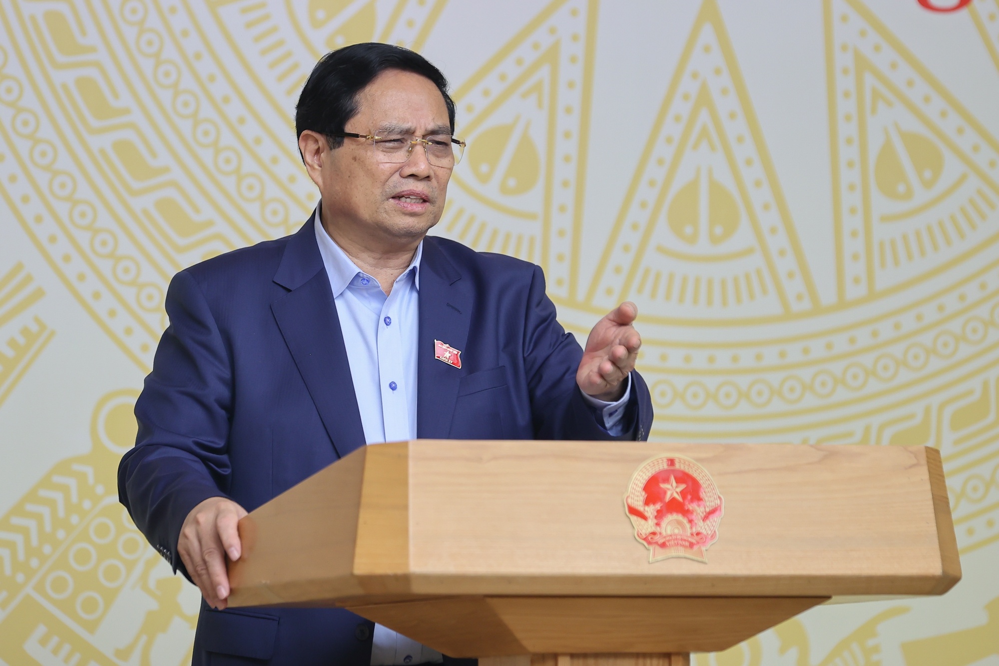 Thủ tướng nêu rõ quyết tâm và mục tiêu không thay đổi trong tuyên chiến với khai thác IUU, gỡ thẻ vàng của EC - Ảnh: VGP/Nhật Bắc Thủ tướng nêu rõ quyết tâm và mục tiêu không thay đổi trong tuyên chiến với khai thác IUU, gỡ thẻ vàng của EC - Ảnh: VGP/Nhật Bắc