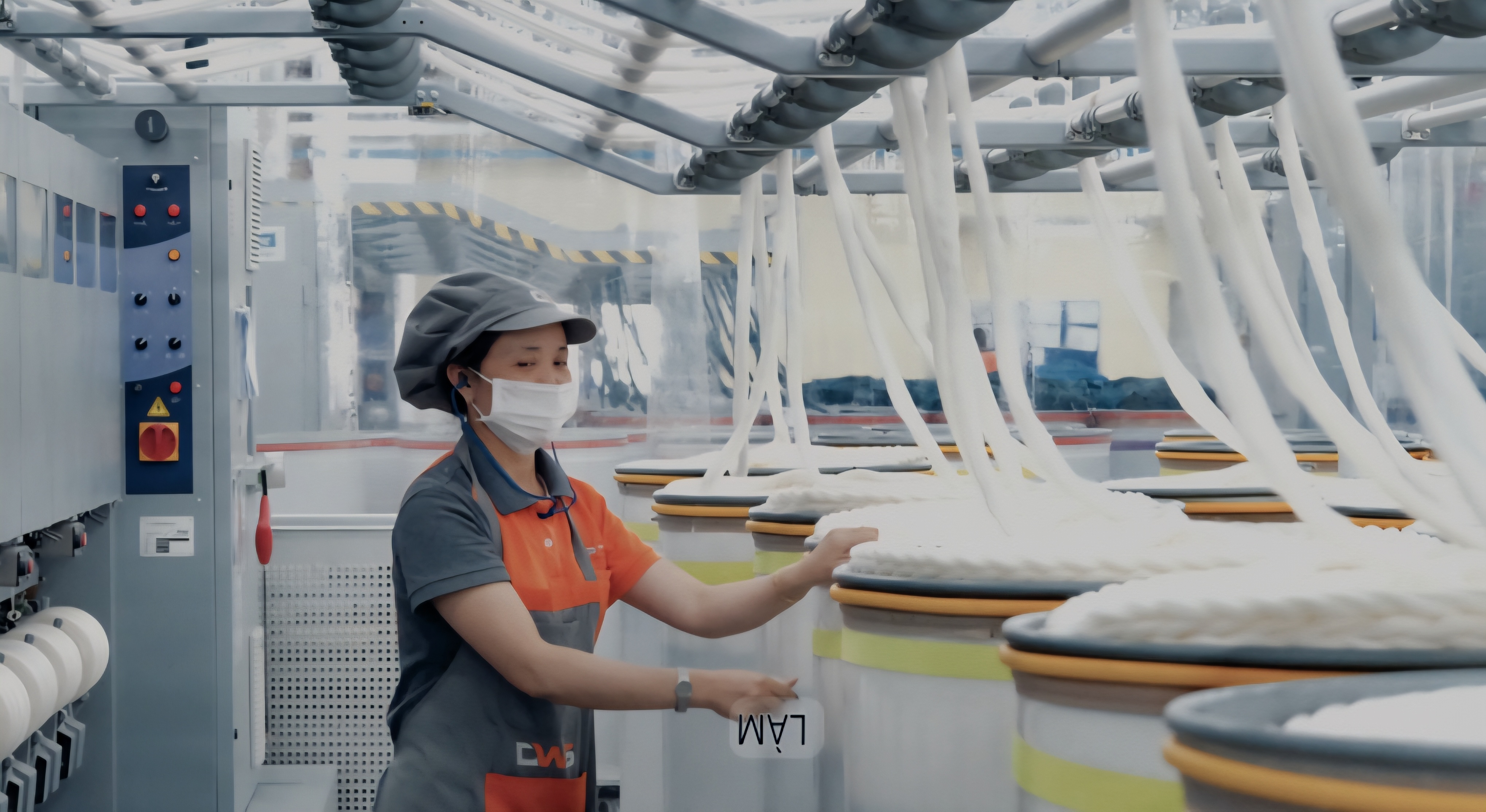 Doanh nghiệp dệt may Việt Nam rất năng động, nhưng để ‘xanh hóa’ toàn diện Doanh nghiệp dệt may Việt Nam rất năng động, nhưng để ‘xanh hóa’ toàn diện