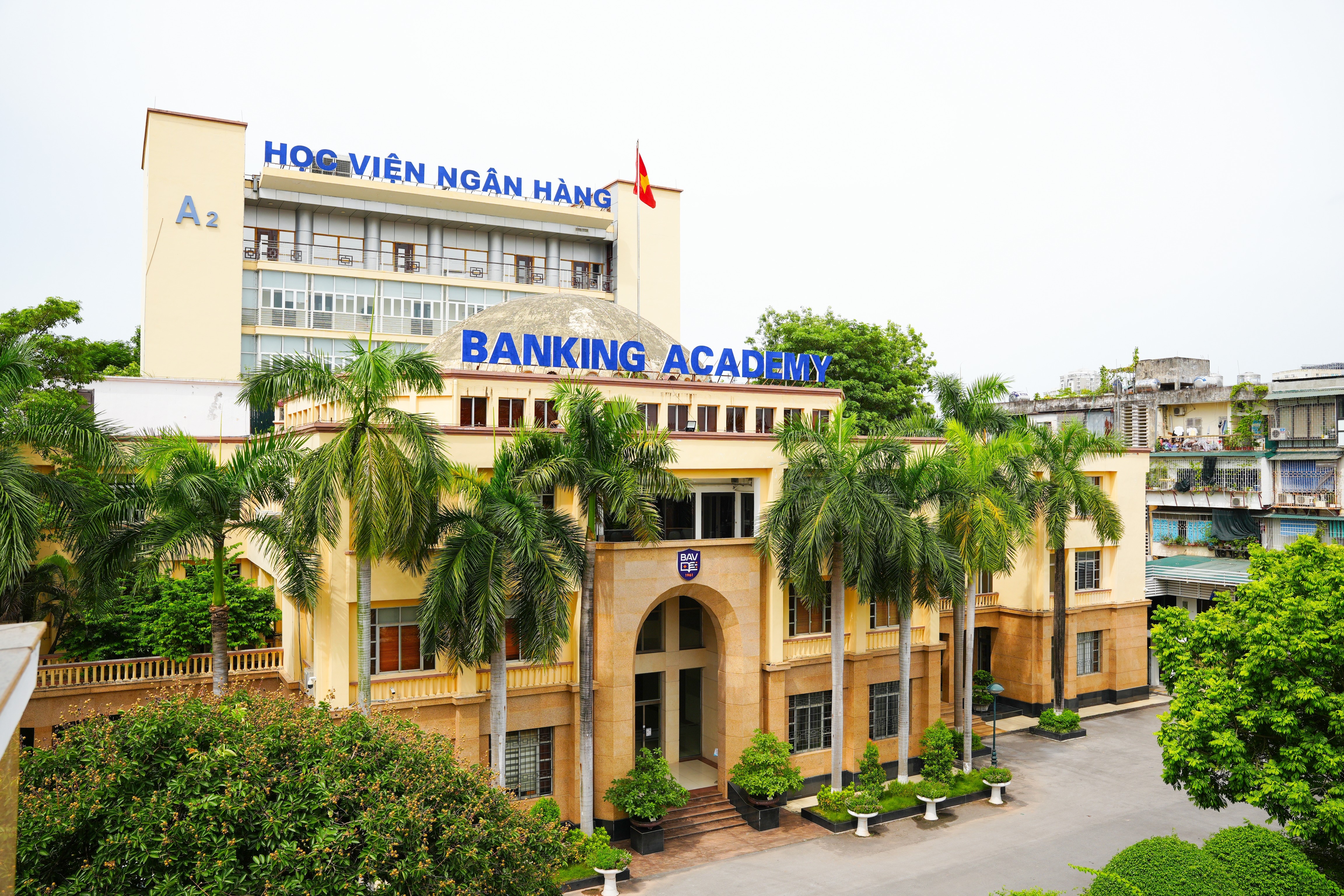 Học viện Ngân hàng không ngừng nâng cấp hệ thống cơ sở vật chất hiện đại, không gian học tập và nghiên cứu tiên tiến, đáp ứng nhu cầu của người học trong nước và quốc tế