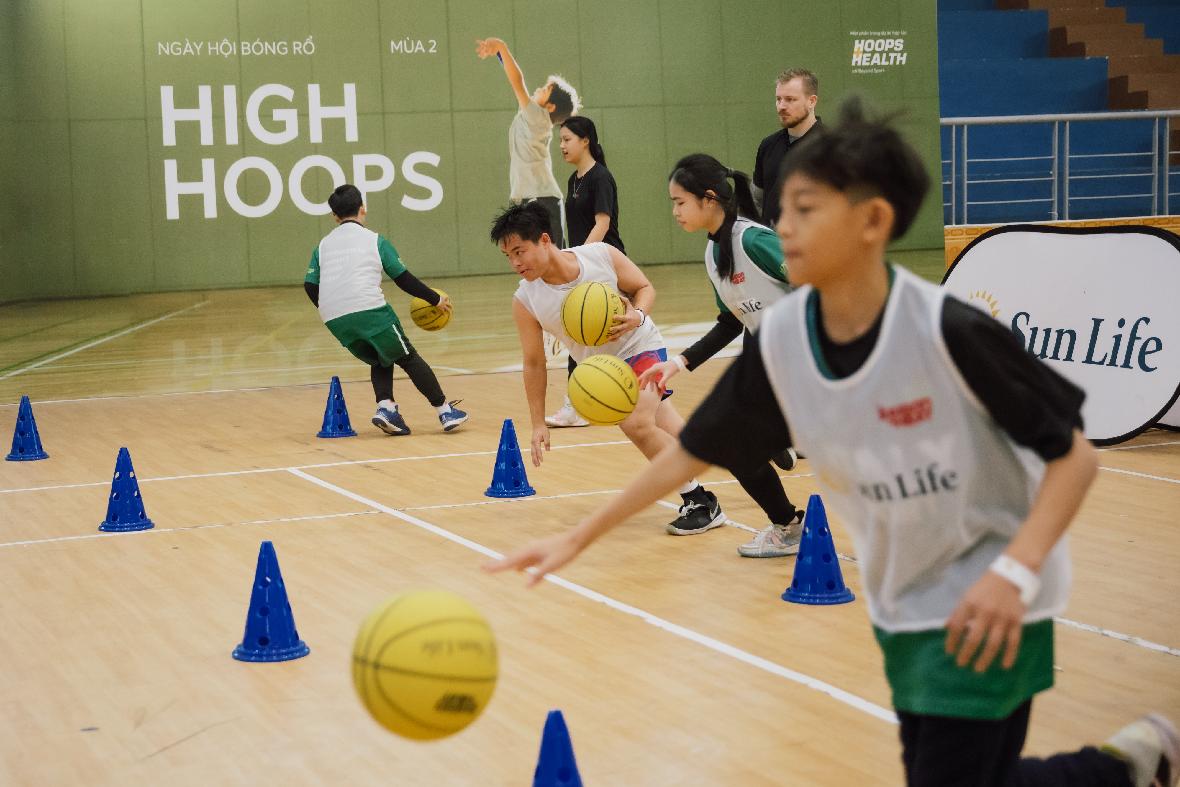 Sun Life phối hợp cùng Saigon Heat tổ chức High Hoops - chuỗi các buổi rèn luyện kỹ năng bóng rổ cho trẻ em năm 2024 Sun Life phối hợp cùng Saigon Heat tổ chức High Hoops - chuỗi các buổi rèn luyện kỹ năng bóng rổ cho trẻ em năm 2024