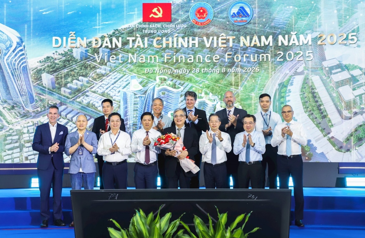Ba trụ cột và “phòng thí nghiệm” cho các mô hình tài chính mới Ba trụ cột và “phòng thí nghiệm” cho các mô hình tài chính mới