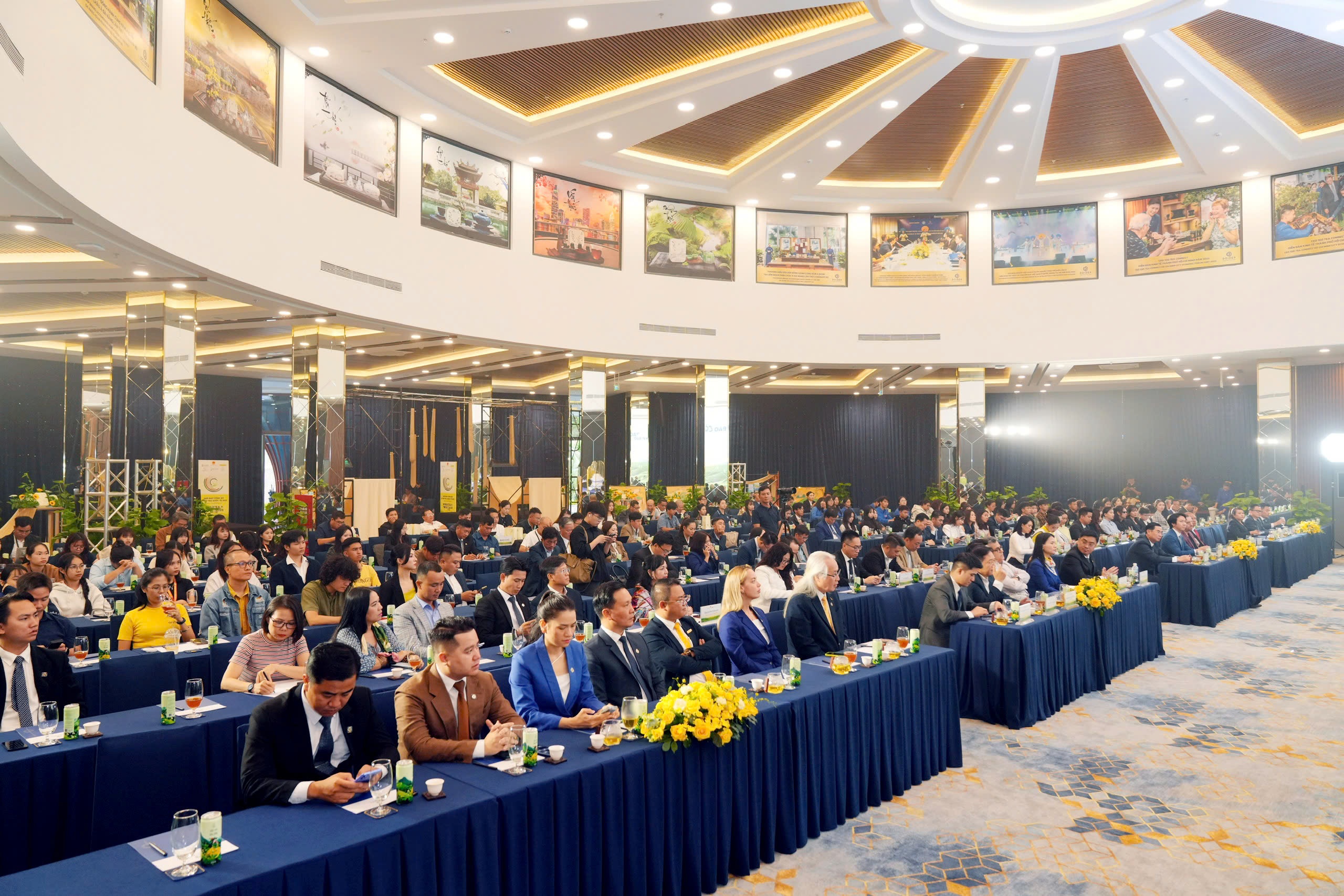 Toàn cảnh buổi họp báo Lễ hội Trà quốc tế 2025.