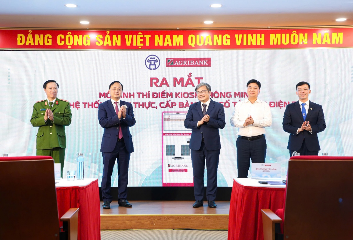 Agribank đồng hành cùng Hà Nội thúc đẩy chuyển đổi số, tạo bước tiến mới trong cải cách hành chính