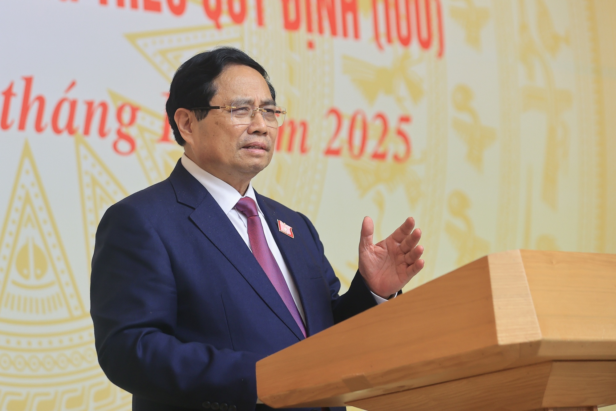 Thủ tướng: Người đứng đầu bộ, ngành, địa phương phải chịu trách nhiệm trực tiếp, toàn diện nếu để tàu cá vi phạm IUU - Ảnh: VGP/Nhật Bắc Thủ tướng: Người đứng đầu bộ, ngành, địa phương phải chịu trách nhiệm trực tiếp, toàn diện nếu để tàu cá vi phạm IUU - Ảnh: VGP/Nhật Bắc