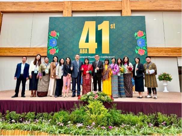 Agribank nâng tầm vị thế và năng lực cạnh tranh trên bản đồ tài chính thế giới Agribank nâng tầm vị thế và năng lực cạnh tranh trên bản đồ tài chính thế giới