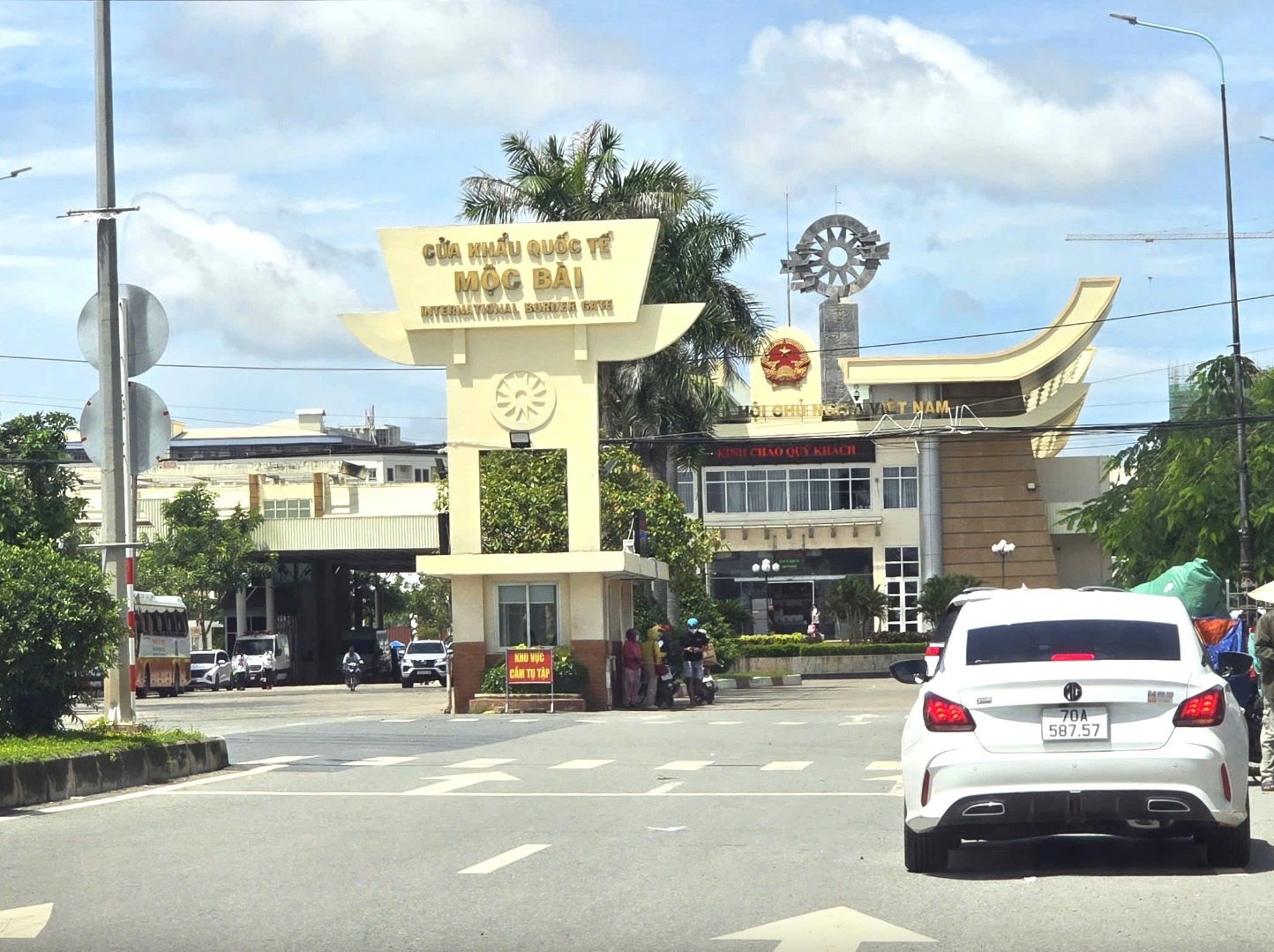 Tây Ninh đầu tư 41 chương trình, dự án phát triển thương mại biên giới Tây Ninh đầu tư 41 chương trình, dự án phát triển thương mại biên giới