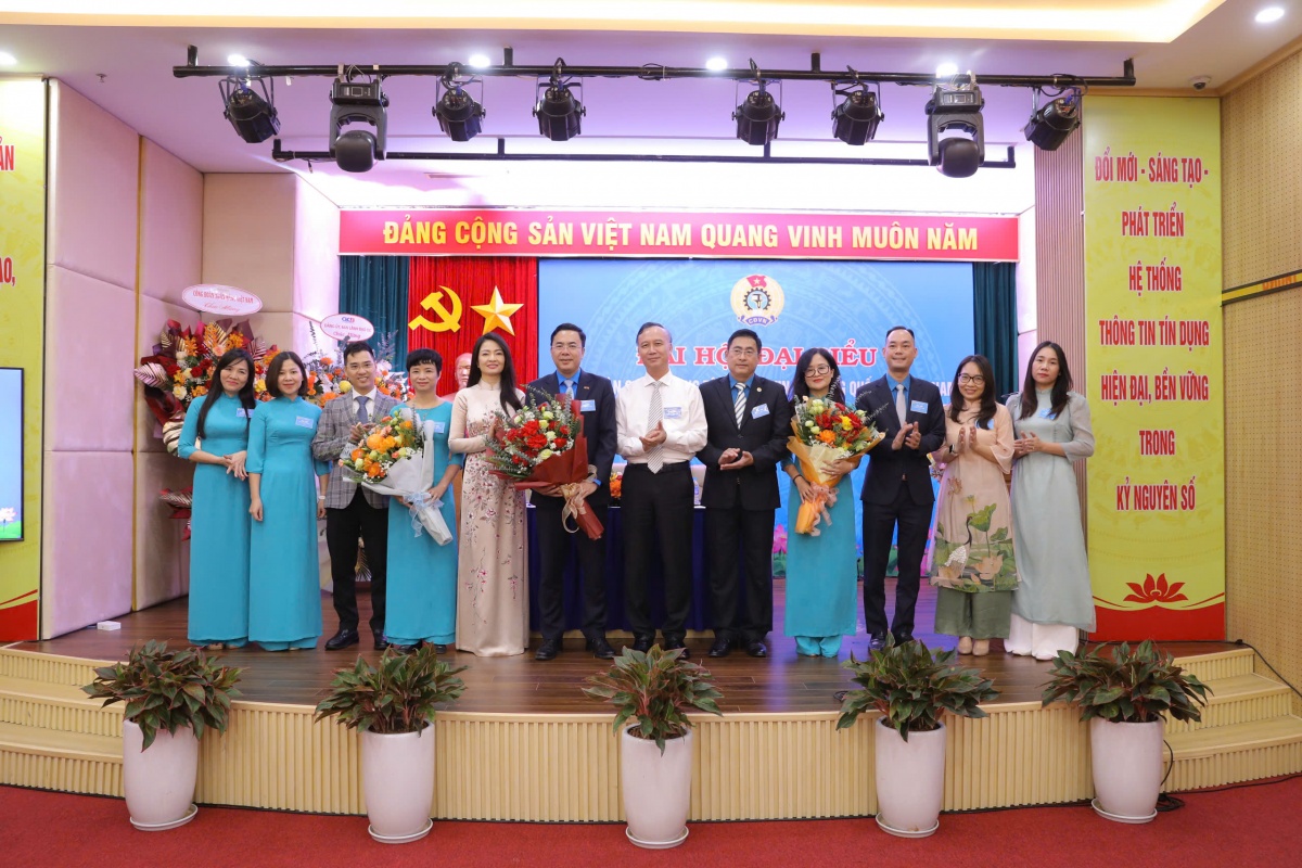 Tăng cường đổi mới, đồng hành cùng người lao động Tăng cường đổi mới, đồng hành cùng người lao động