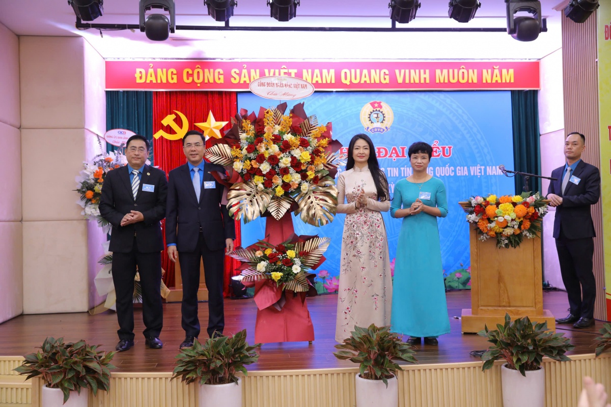Tăng cường đổi mới, đồng hành cùng người lao động Tăng cường đổi mới, đồng hành cùng người lao động