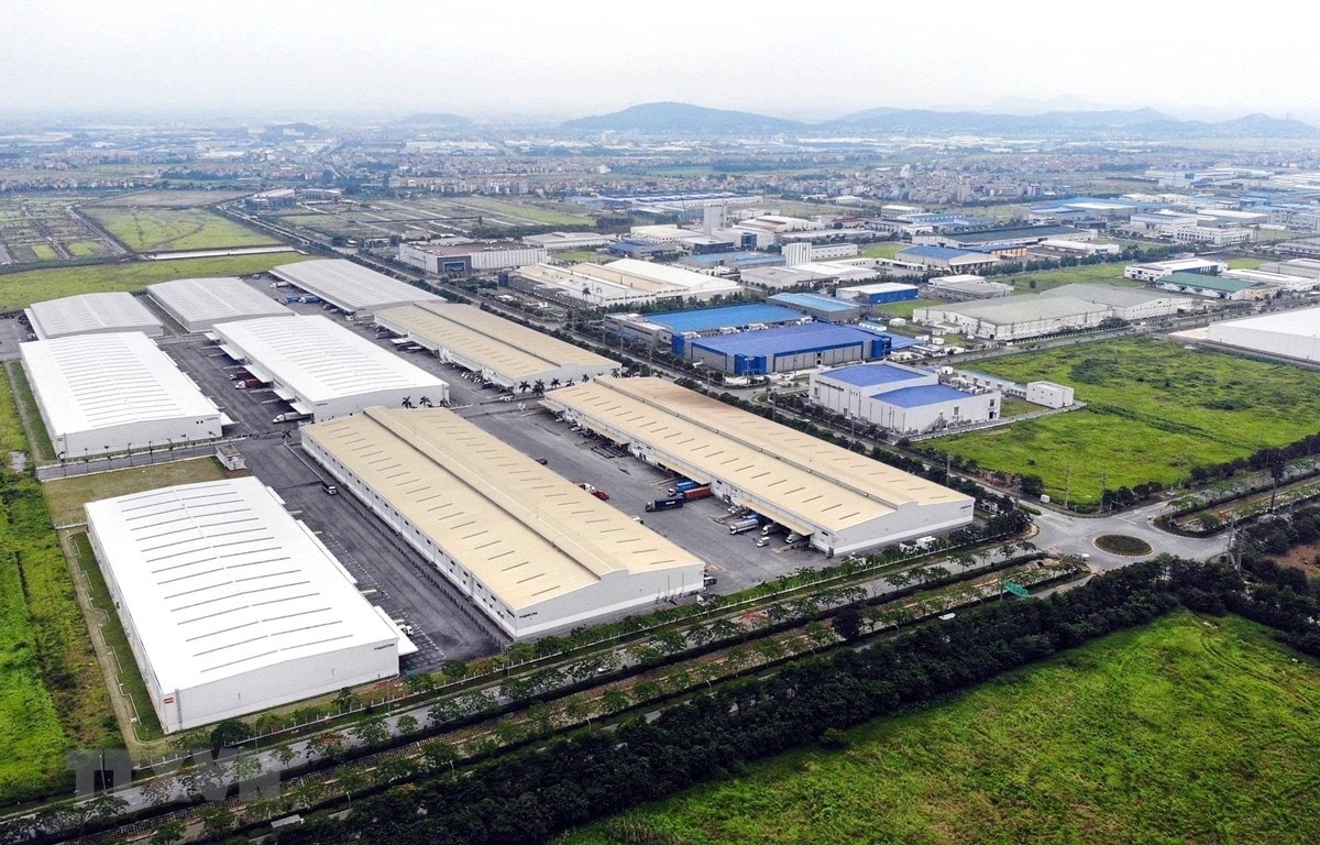 Việt Nam đang có nhiều điều kiện thuận lợi để trở thành trung tâm sản xuất mới của khu vực