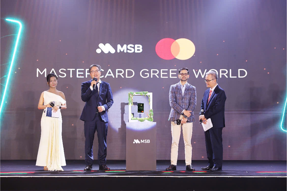 MSB MASTERCARD GREEN WORLD: Mỗi hành trình là một bình minh xanh MSB MASTERCARD GREEN WORLD: Mỗi hành trình là một bình minh xanh
