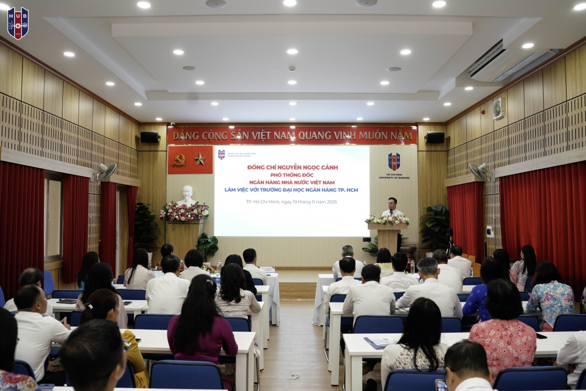 Phó Thống đốc Nguyễn Ngọc Cảnh làm việc với Trường Đại học Ngân hàng TP. Hồ Chí Minh