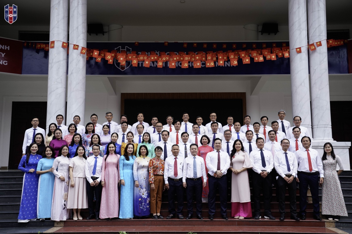 Phó Thống đốc Nguyễn Ngọc Cảnh làm việc với Trường Đại học Ngân hàng TP. Hồ Chí Minh