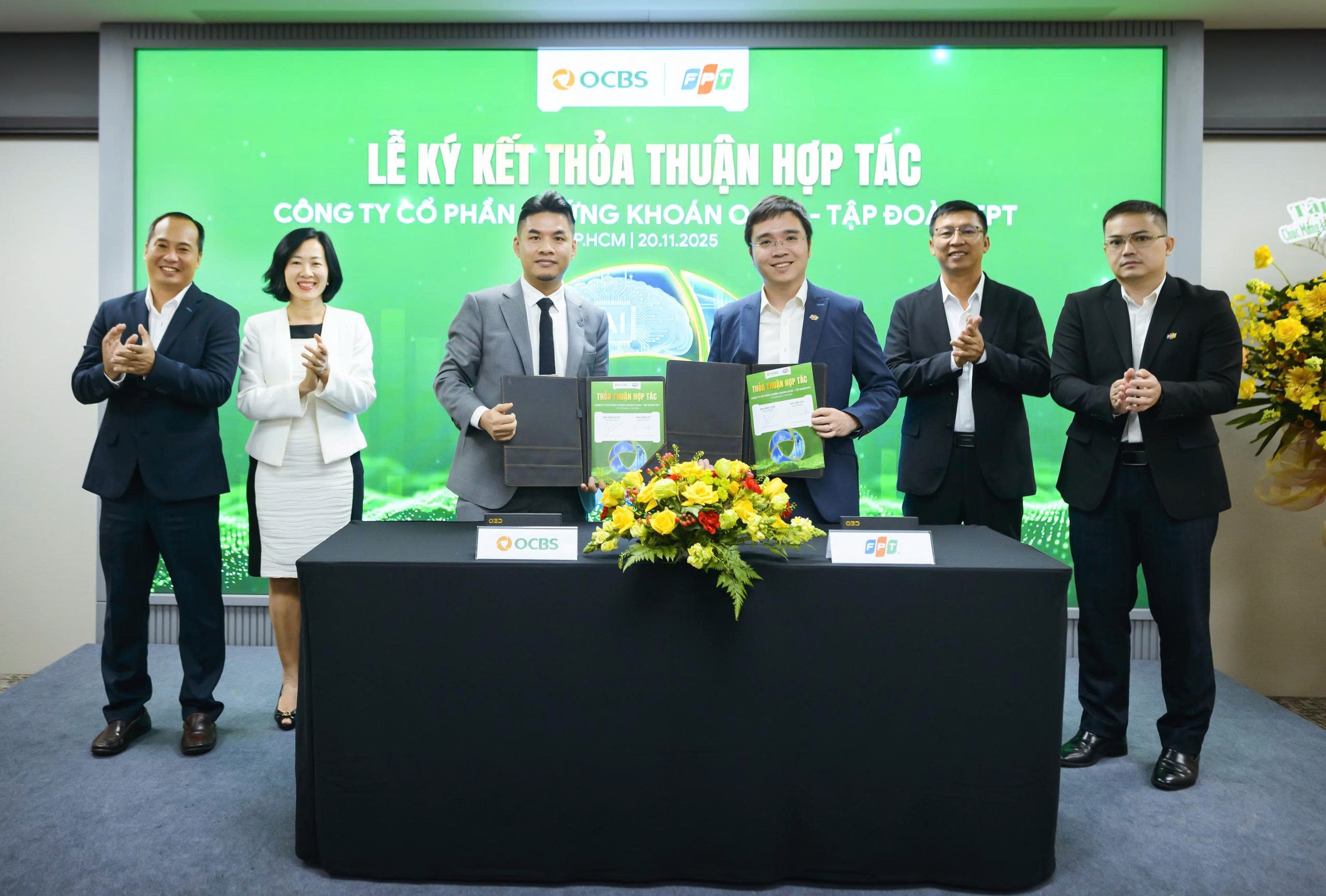 OCBS và FPT ký kết hợp tác chiến lược, kiến tạo hệ sinh thái tài chính số hiện đại ứng dụng AI OCBS và FPT ký kết hợp tác chiến lược, kiến tạo hệ sinh thái tài chính số hiện đại ứng dụng AI