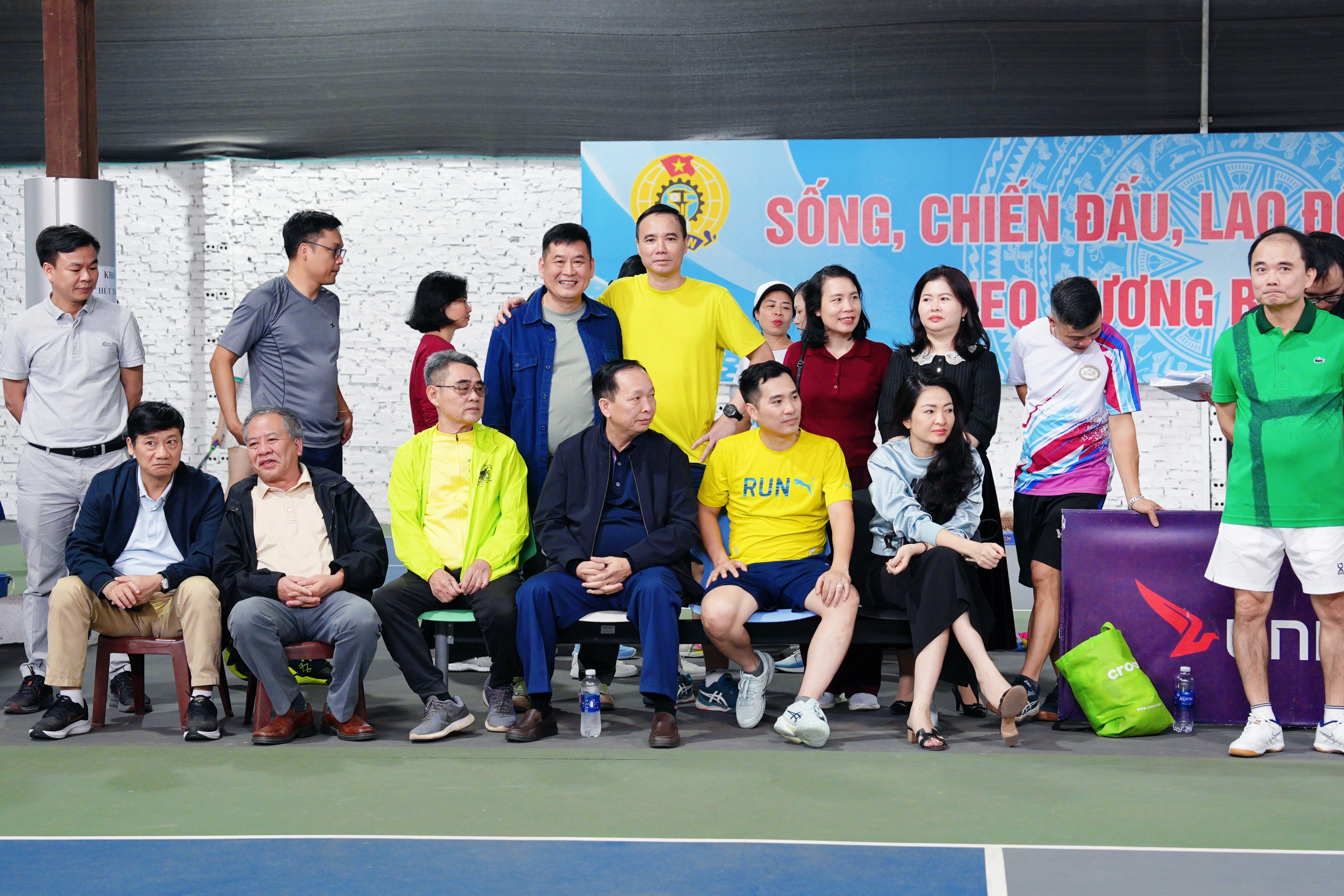 Giao lưu thể thao 3 đơn vị Thời báo Ngân hàng, VAMC, FPT IS: Lan tỏa tinh thần đoàn kết và sẻ chia cộng đồng Giao lưu thể thao 3 đơn vị Thời báo Ngân hàng – VAMC – FPT IS: Toàn bộ giải thưởng ủng hộ đồng bào vùng lũ