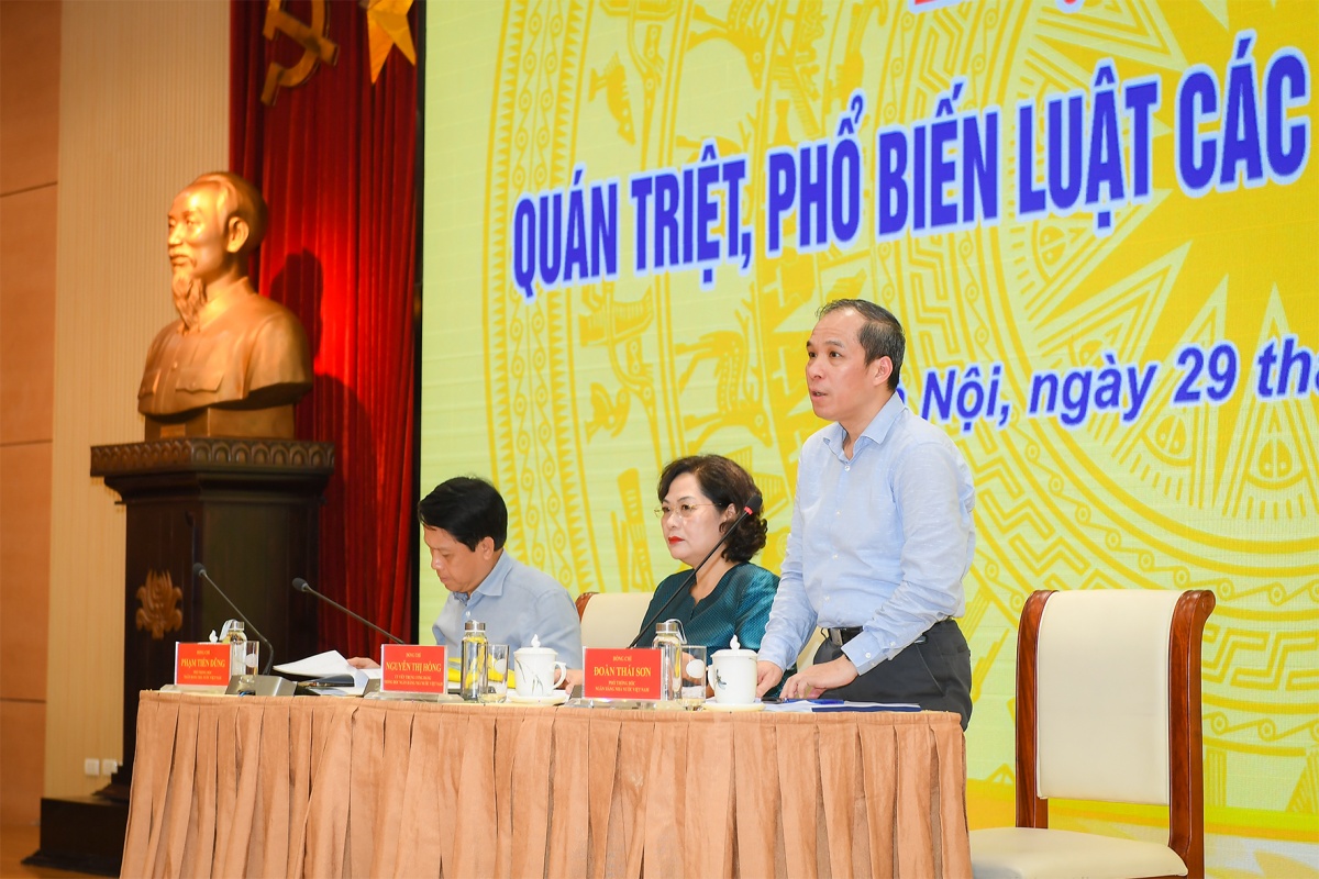 Phó Thống đốc NHNN Đoàn Thái Sơn phát biểu tại Hội nghị Quán triệt, phổ biến Luật Các tổ chức tín dụng