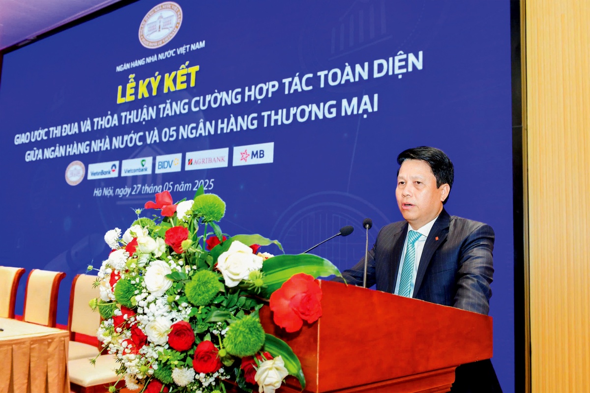 Phó Thống đốc Phạm Tiến Dũng phát biểu tại Lễ Ký kết Phó Thống đốc Phạm Tiến Dũng phát biểu tại Lễ Ký kết