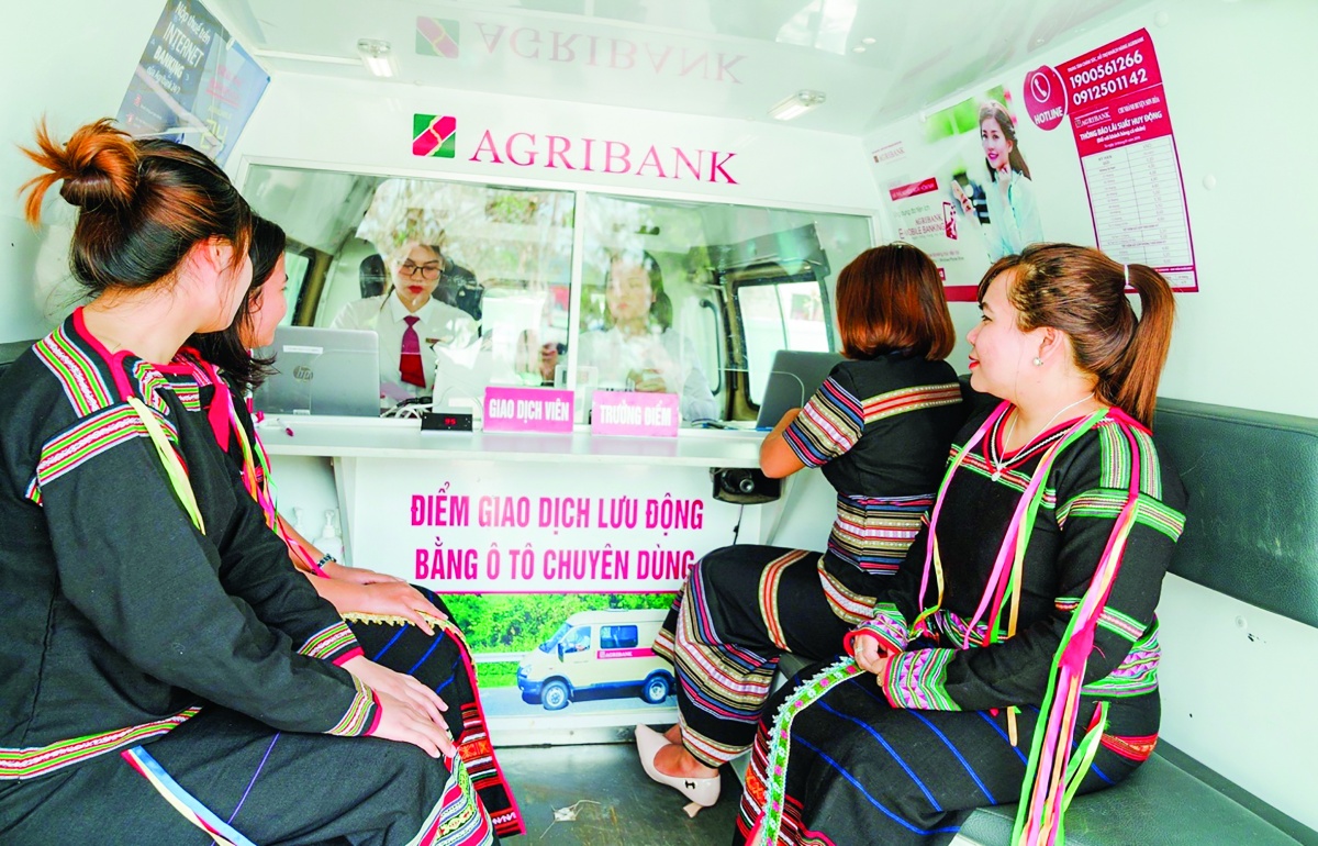 Agribank triển khai đồng bộ các giải pháp, nâng cao khả năng tiếp cận vốn cho người dân, góp phần ngăn chặn “tín dụng đen”