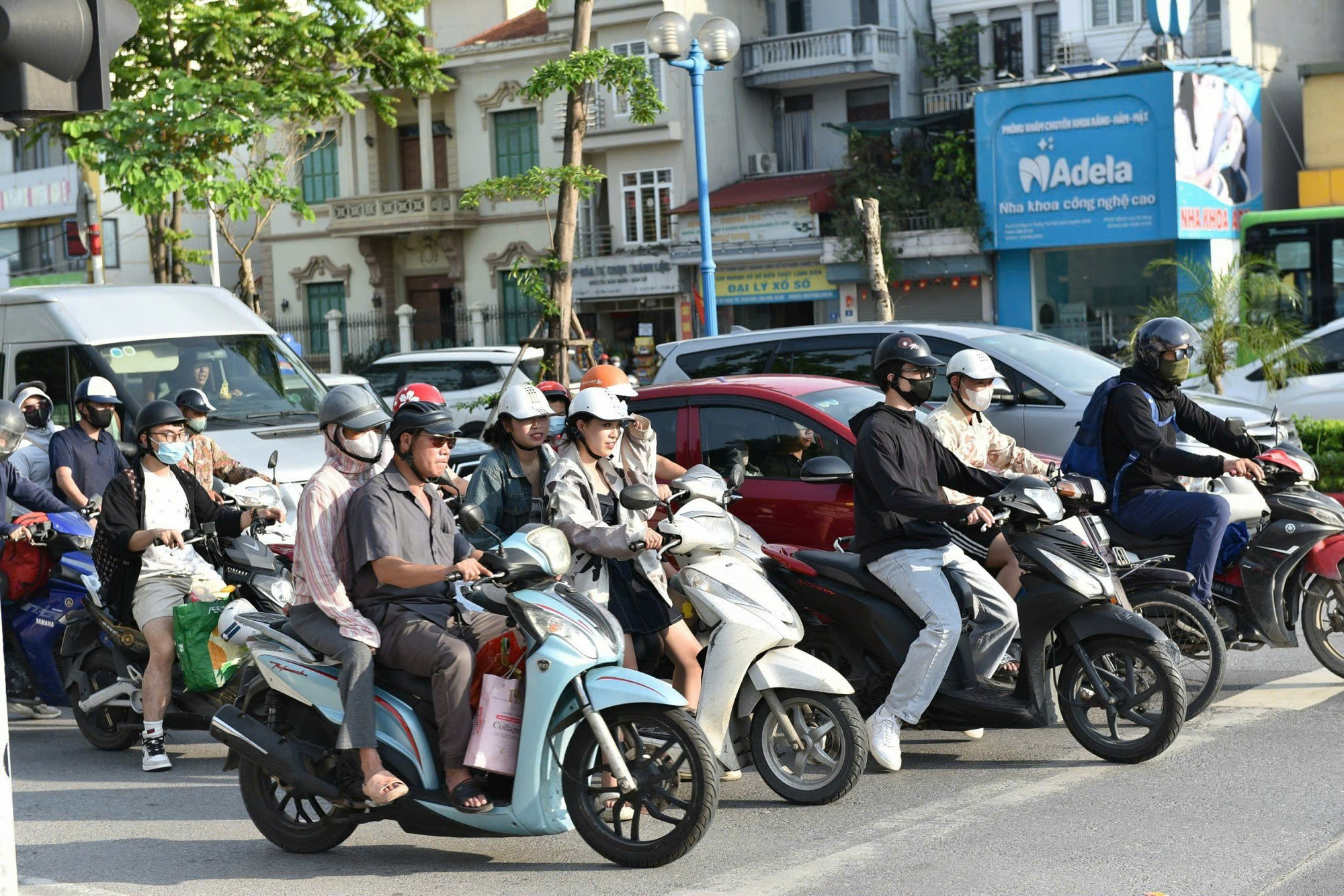 Muốn nhận 20 triệu đồng hỗ trợ đổi xe máy tại Hà Nội, phải đáp ứng điều kiện gì? Muốn nhận hỗ trợ 5 triệu đồng khi đổi xe máy tại Hà Nội, cần điều kiện gì?