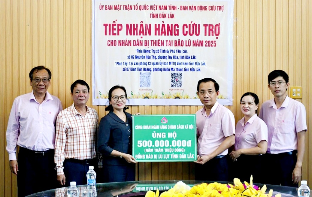 undefined Ngân hàng Chính sách xã hội Đắk Lắk kịp thời hỗ trợ người dân vùng bão lũ