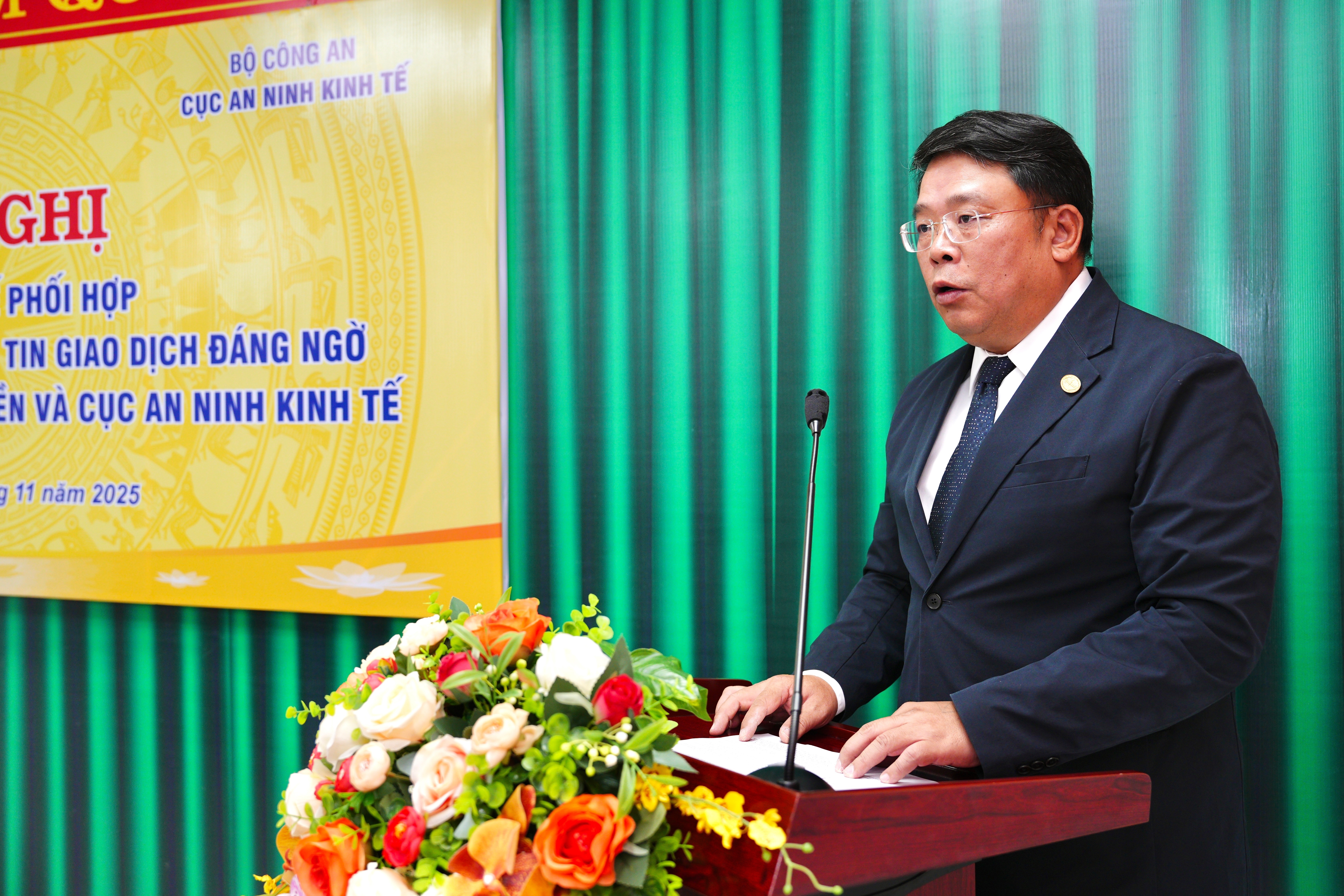 Tăng cường phối hợp trong xử lý thông tin giao dịch đáng ngờ Tăng cường phối hợp trong xử lý thông tin giao dịch đáng ngờ