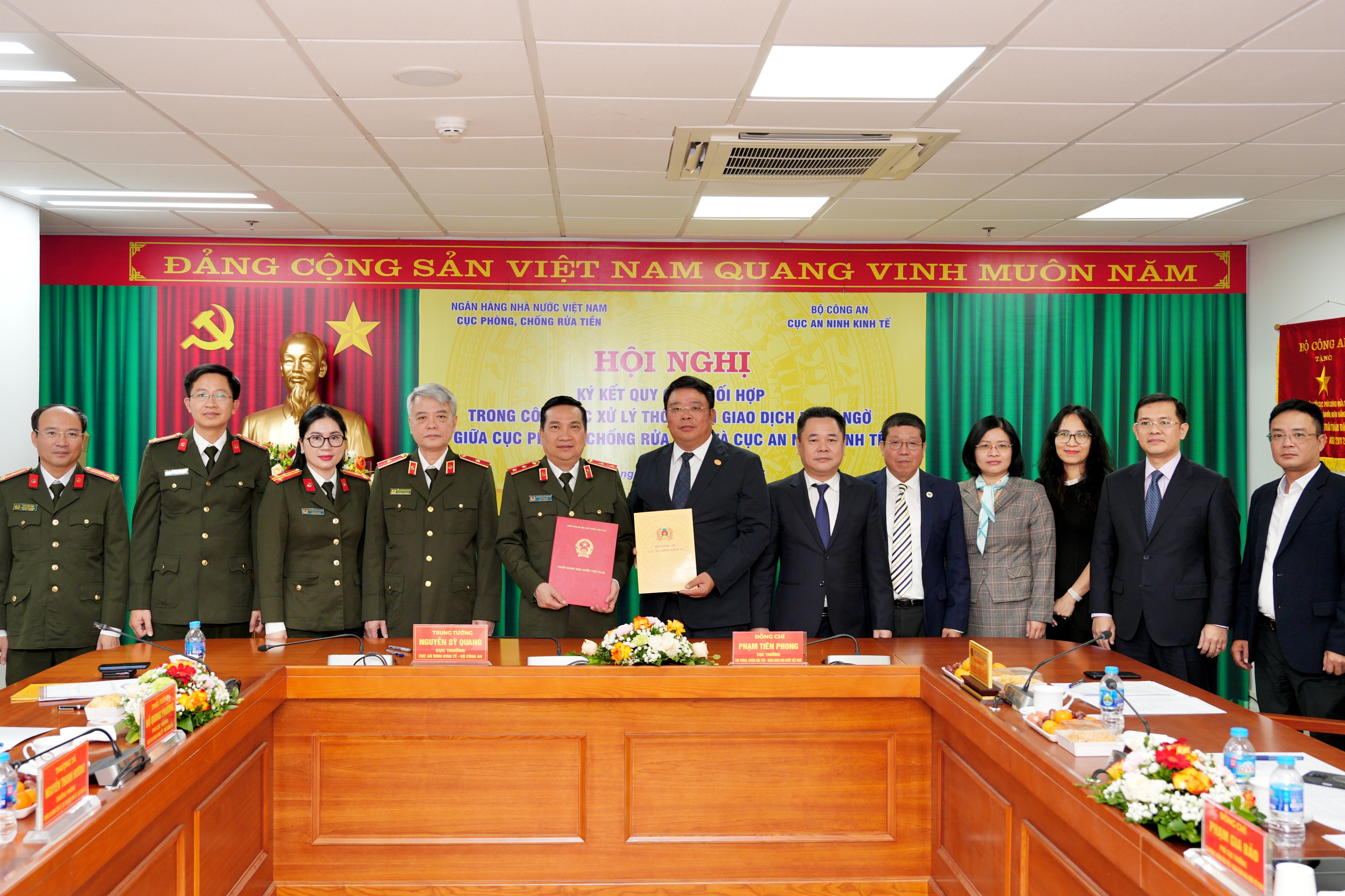 Tăng cường phối hợp trong xử lý thông tin giao dịch đáng ngờ Tăng cường phối hợp trong xử lý thông tin giao dịch đáng ngờ