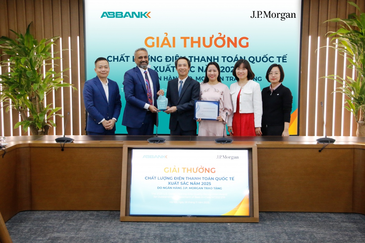 Hai năm liên tiếp ABBANK được J.P. Morgan vinh danh chất lượng điện Thanh toán quốc tế xuất sắc Hai năm liên tiếp ABBANK được J.P. Morgan vinh danh chất lượng điện Thanh toán quốc tế xuất sắc