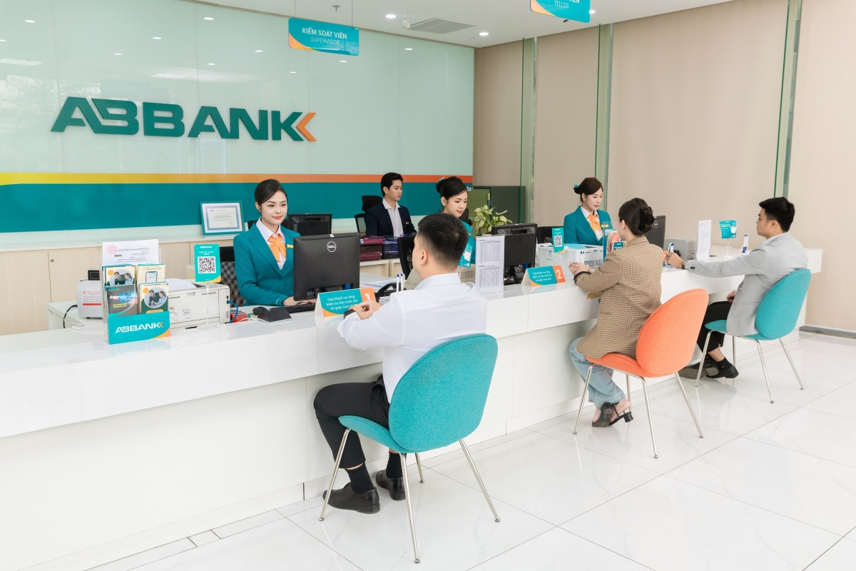 Hai năm liên tiếp ABBANK được J.P. Morgan vinh danh chất lượng điện Thanh toán quốc tế xuất sắc Hai năm liên tiếp ABBANK được J.P. Morgan vinh danh chất lượng điện Thanh toán quốc tế xuất sắc