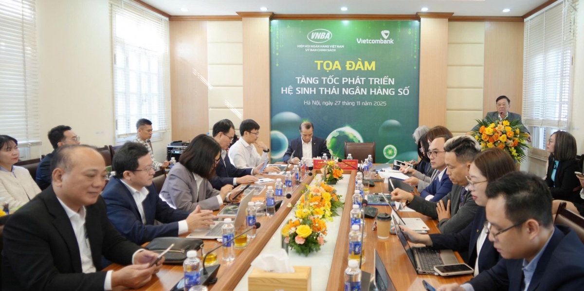 Hệ sinh thái ngân hàng số không còn là lựa chọn, mà là yêu cầu tất yếu của nền kinh tế số Hệ sinh thái ngân hàng số không còn là lựa chọn, mà là yêu cầu tất yếu của nền kinh tế số