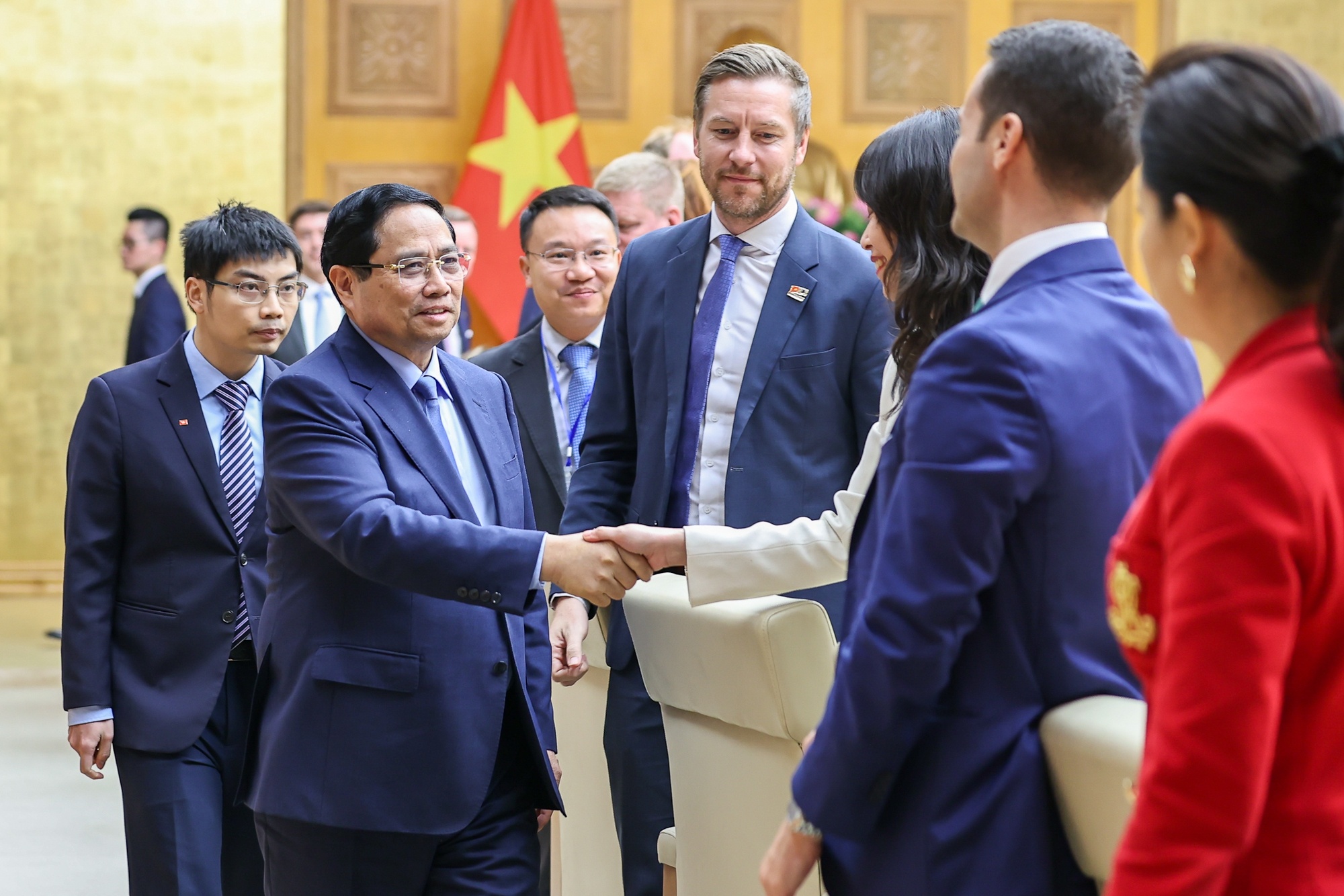 Thủ tướng tiếp đoàn Hội đồng kinh doanh EU - ASEAN (EU - ABC) và EuroCham - Ảnh: VGP/Nhật Bắc Thủ tướng tiếp đoàn Hội đồng kinh doanh EU - ASEAN (EU - ABC) và EuroCham - Ảnh: VGP/Nhật Bắc
