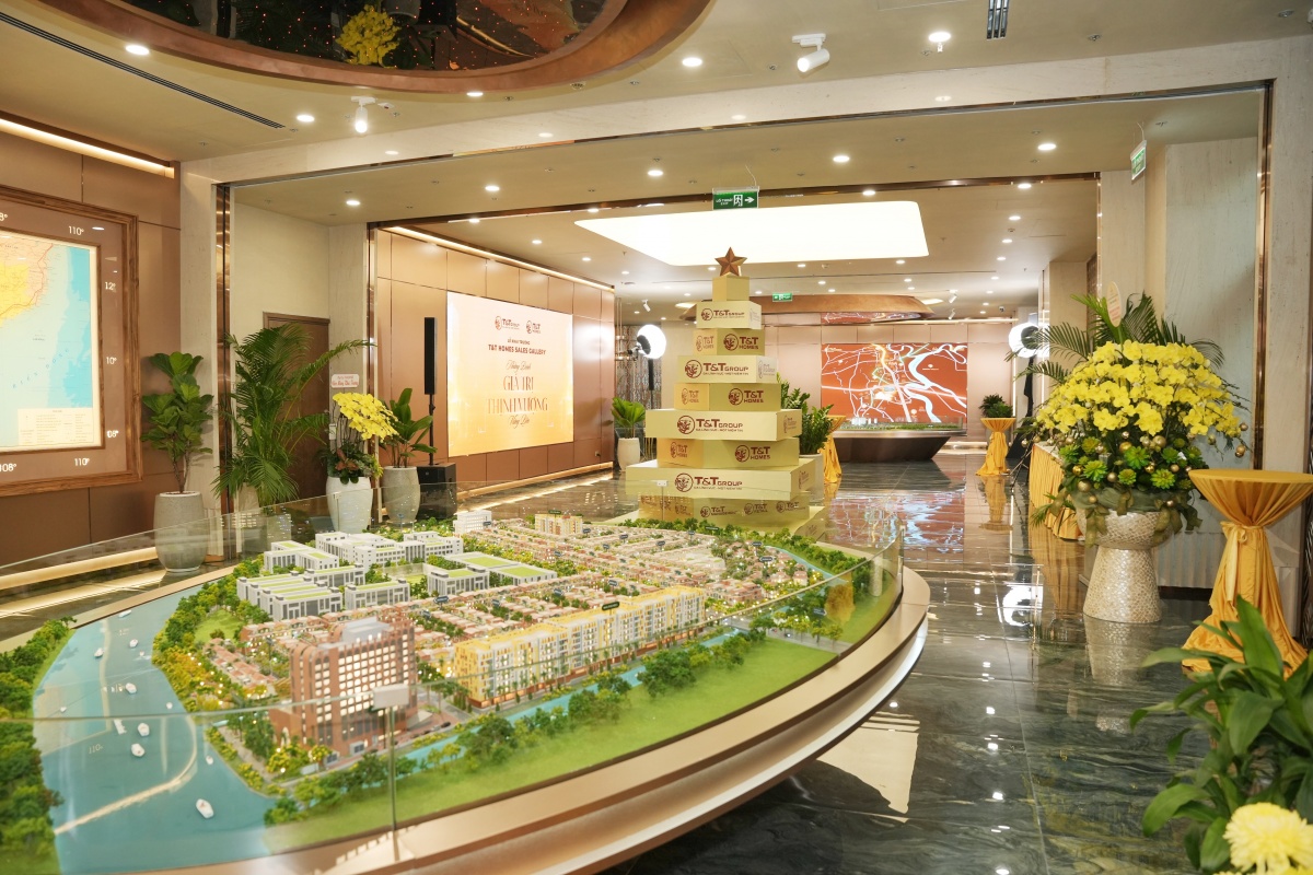 Sảnh chờ T&T Homes Sales Gallery tại TP HCM được thiết kế sang trọng, hiện đại. Sảnh chờ T&T Homes Sales Gallery tại TP HCM được thiết kế sang trọng, hiện đại.
