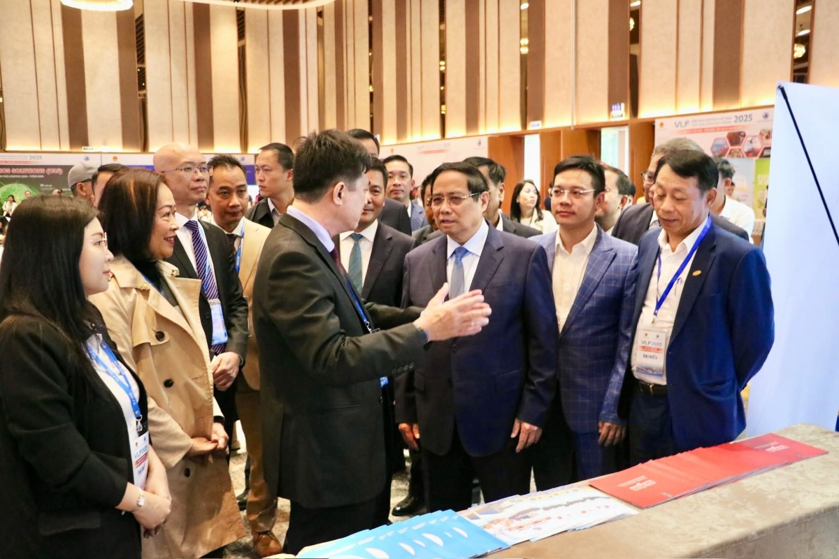 undefined Phải coi phát triển logistics là động lực tăng trưởng mới