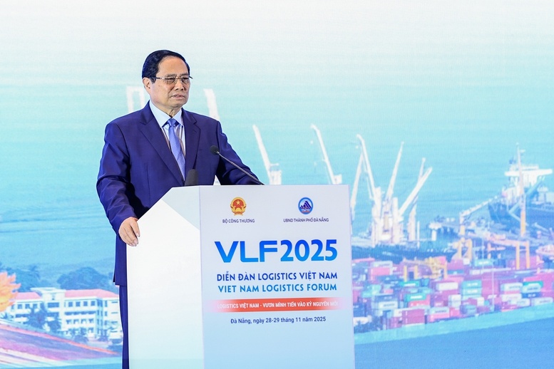 Thủ tướng Phạm Minh Chính phát biểu chỉ đạo tại Diễn đàn logistics Việt Nam 2025. Ảnh: VGP/Nhật Bắc Thủ tướng Phạm Minh Chính phát biểu chỉ đạo tại Diễn đàn logistics Việt Nam 2025. Ảnh: VGP/Nhật Bắc