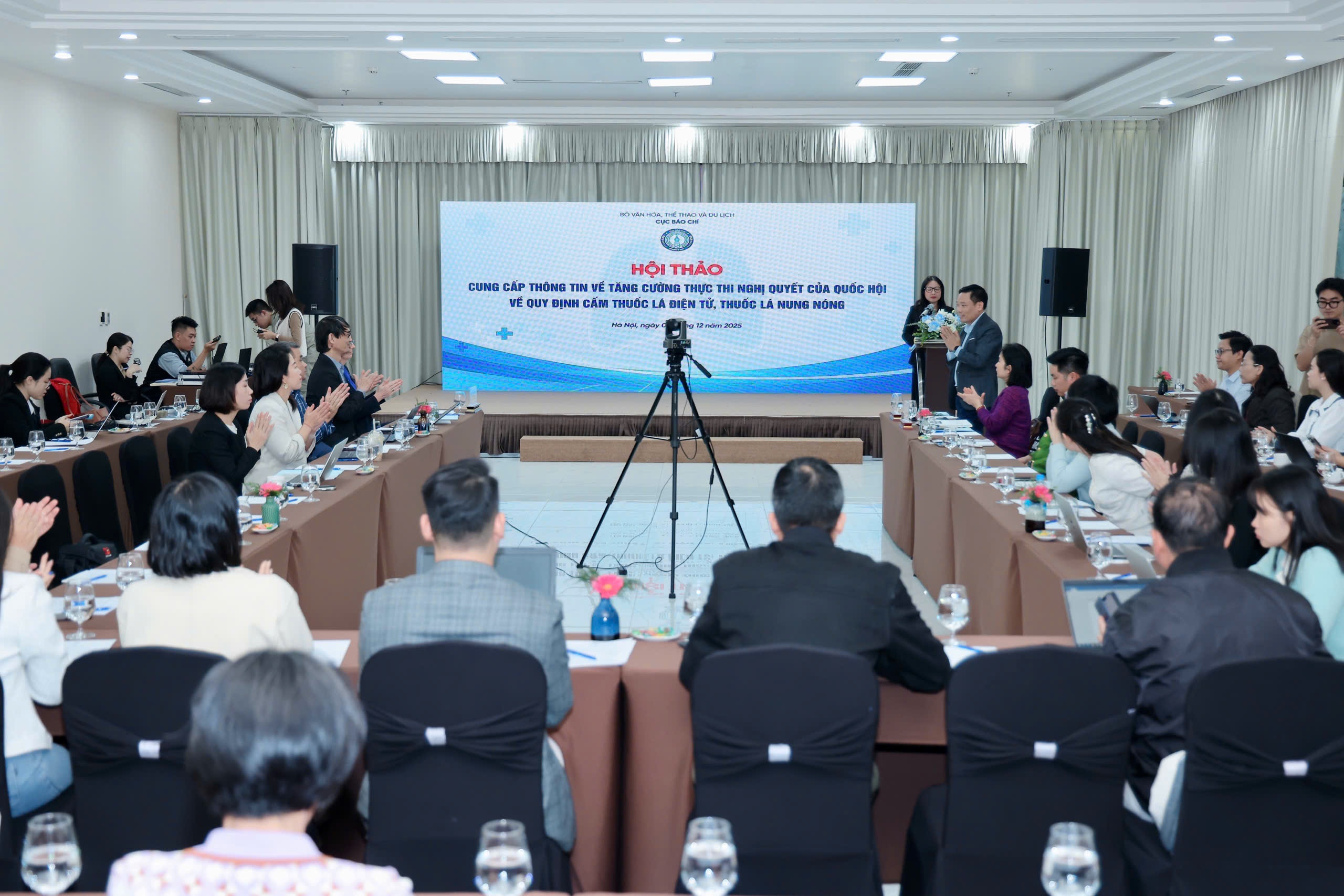 Quang cảnh hộ thảo Quang cảnh hộ thảo