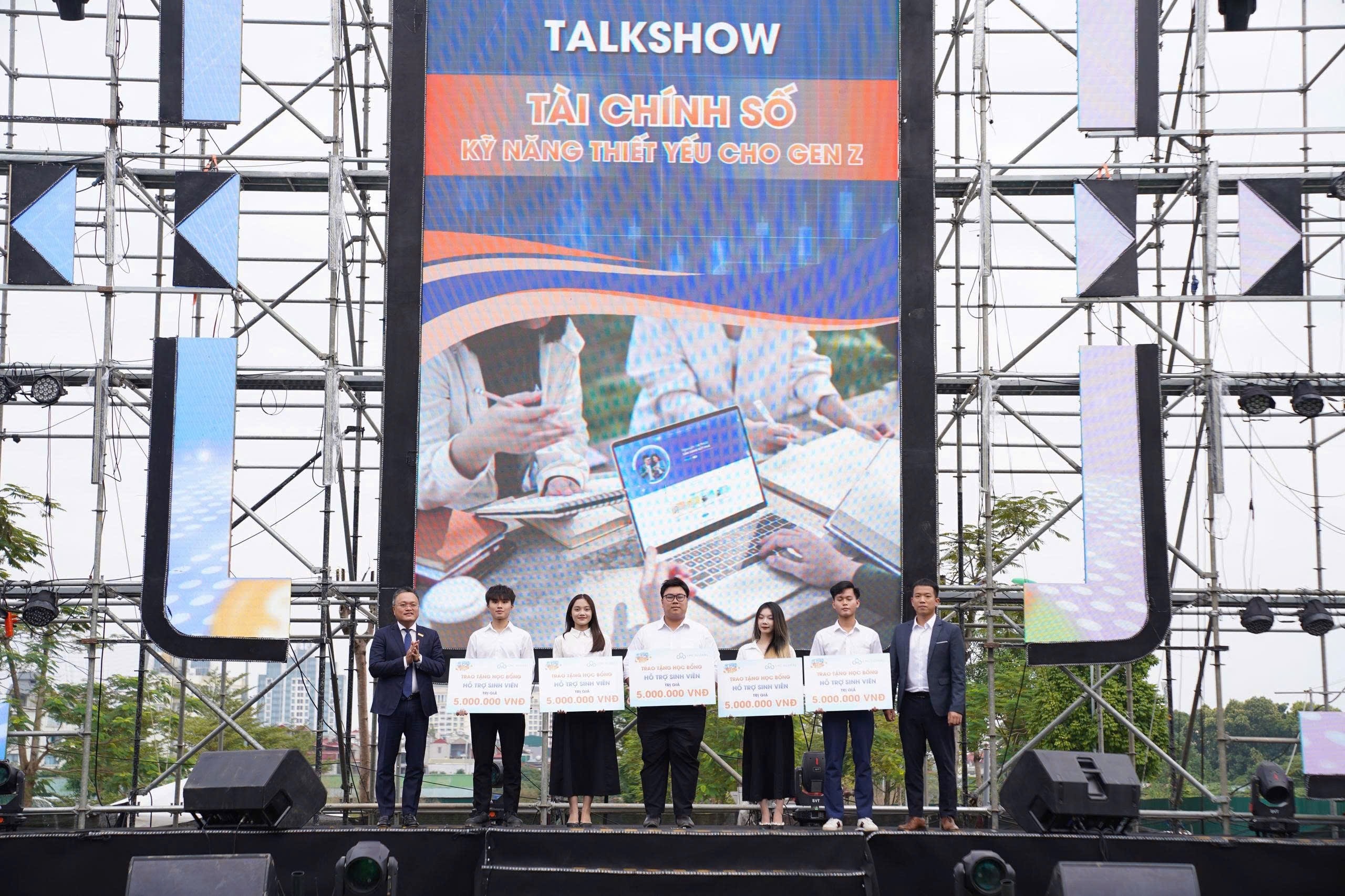 Sacombank cùng thế hệ trẻ lan toả tinh thần “Tài chính thông minh – tương lai bứt phá” qua S-Finfest 2025