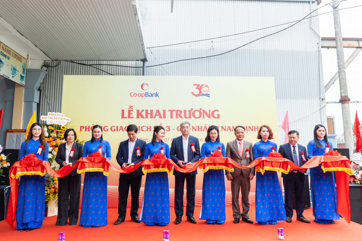 Co-opBank chi nhánh Nam Định khai trương Phòng giao dịch số 3 Co-opBank chi nhánh Nam Định khai trương Phòng giao dịch số 3