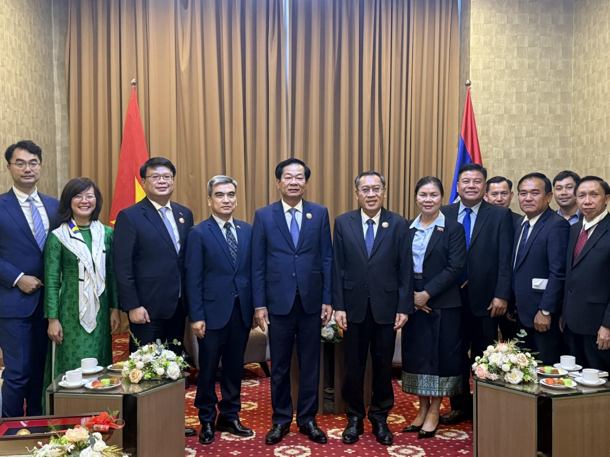 Việt Nam - Lào tăng cường hợp tác lao động và người có công Việt Nam - Lào tăng cường hợp tác lao động và người có công