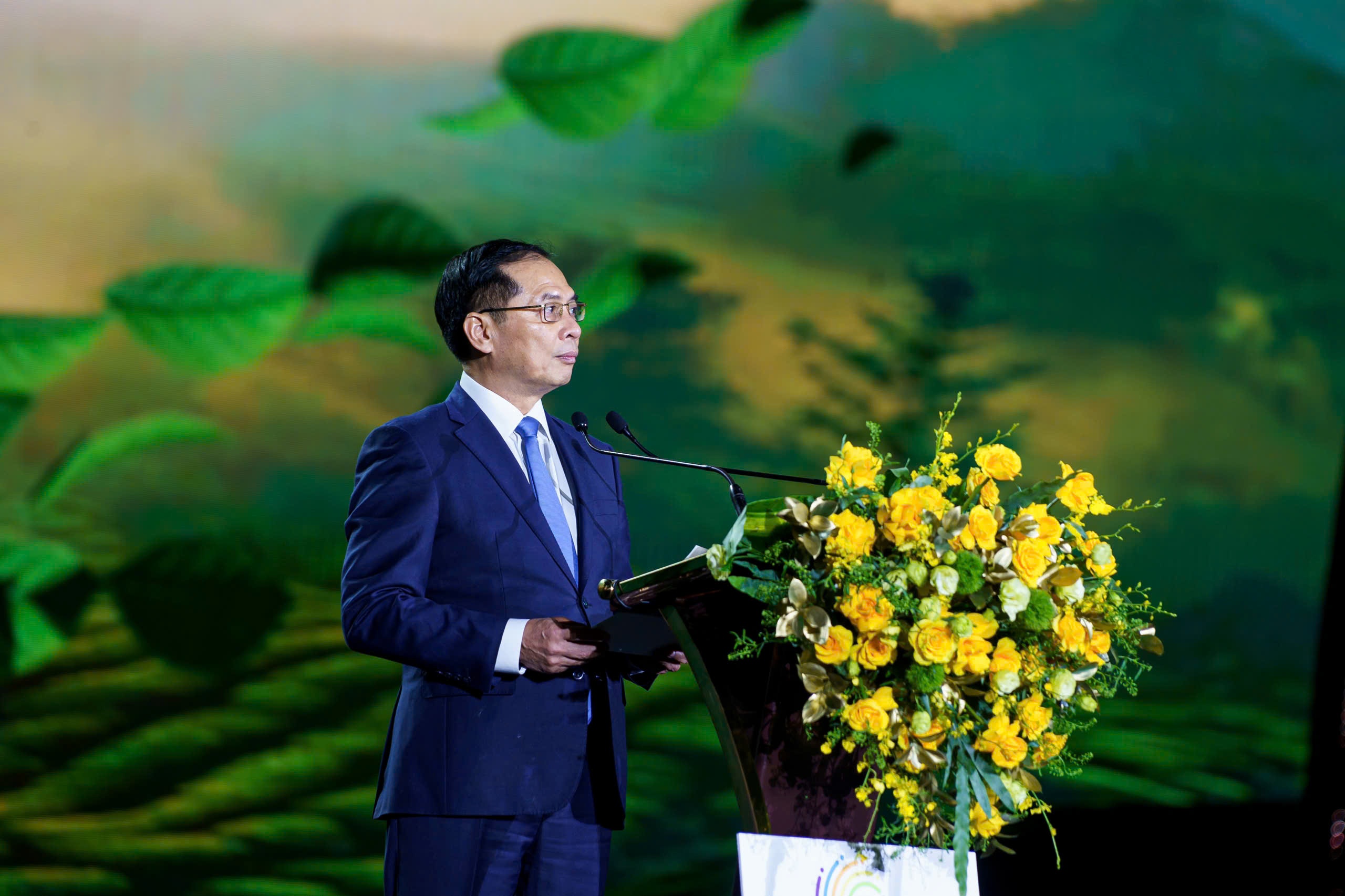 Phó Thủ tướng Chính phủ Bùi Thanh Sơn phát biểu chỉ đạo tại Lễ khai mạc Phó Thủ tướng Chính phủ Bùi Thanh Sơn phát biểu chỉ đạo tại Lễ khai mạc