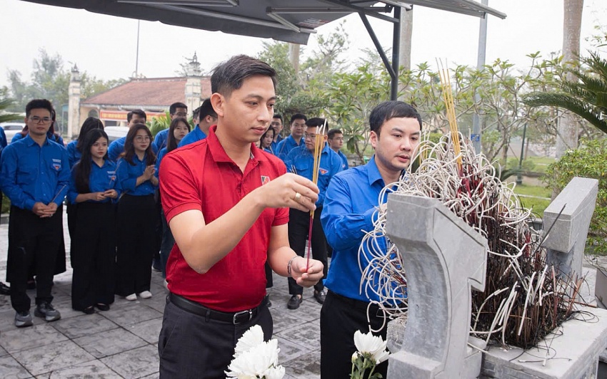Tuổi trẻ ngành Ngân hàng chung sức vì cộng đồng, viết tiếp truyền thống trên quê hương Hà Tĩnh