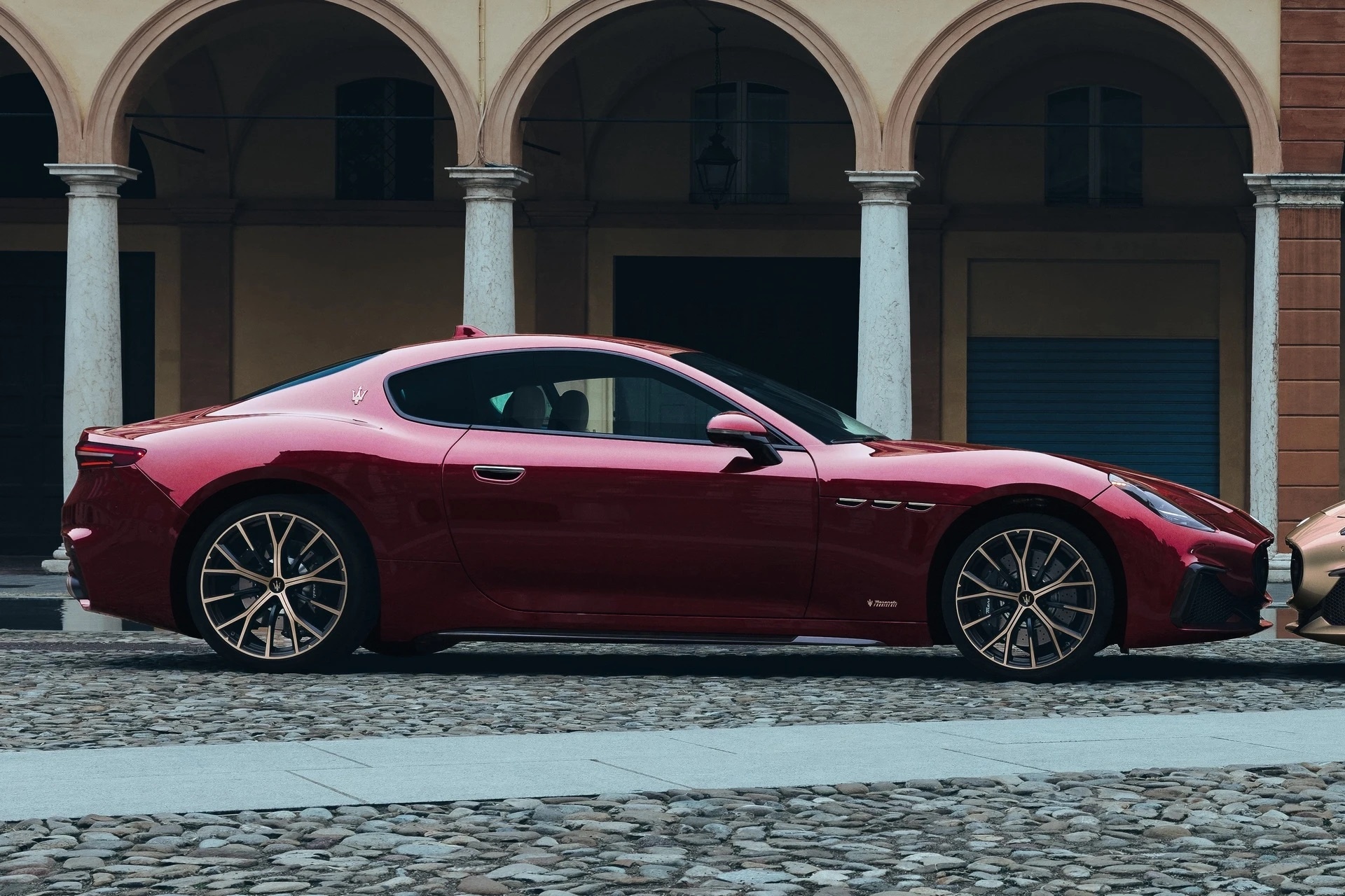 Tuyệt phẩm Maserati GranTurismo Meccanica Lirica mang linh hồn opera Italy