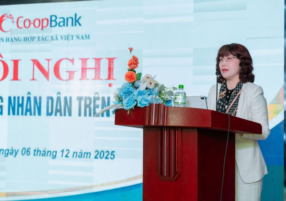 Bà Nguyễn Thị Thu Thu - Quyền Giám đốc NHNN Khu vực 8 phát biểu chỉ đạo tại Hội nghị Bà Nguyễn Thị Thu Thu - Quyền Giám đốc NHNN Khu vực 8 phát biểu chỉ đạo tại Hội nghị